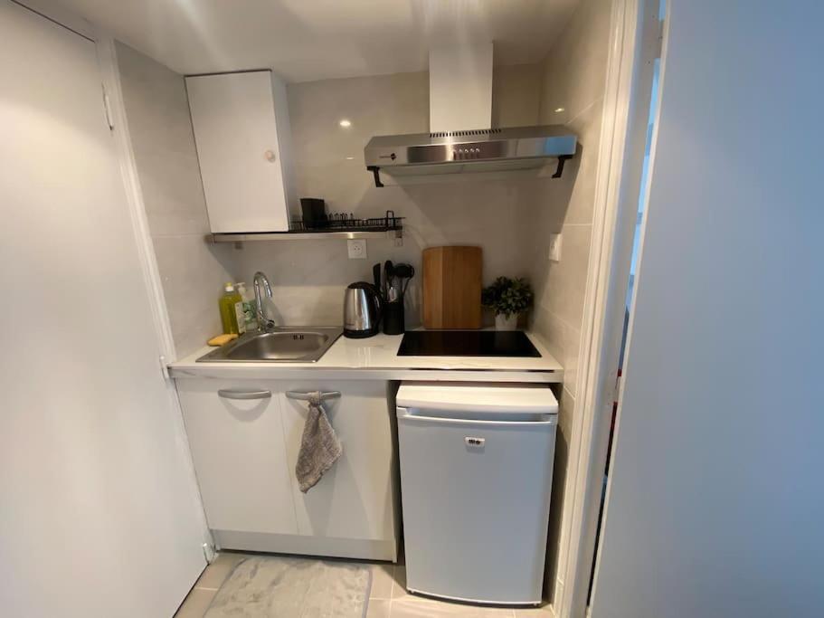 Charmant Studio Au Coeur De * Paris