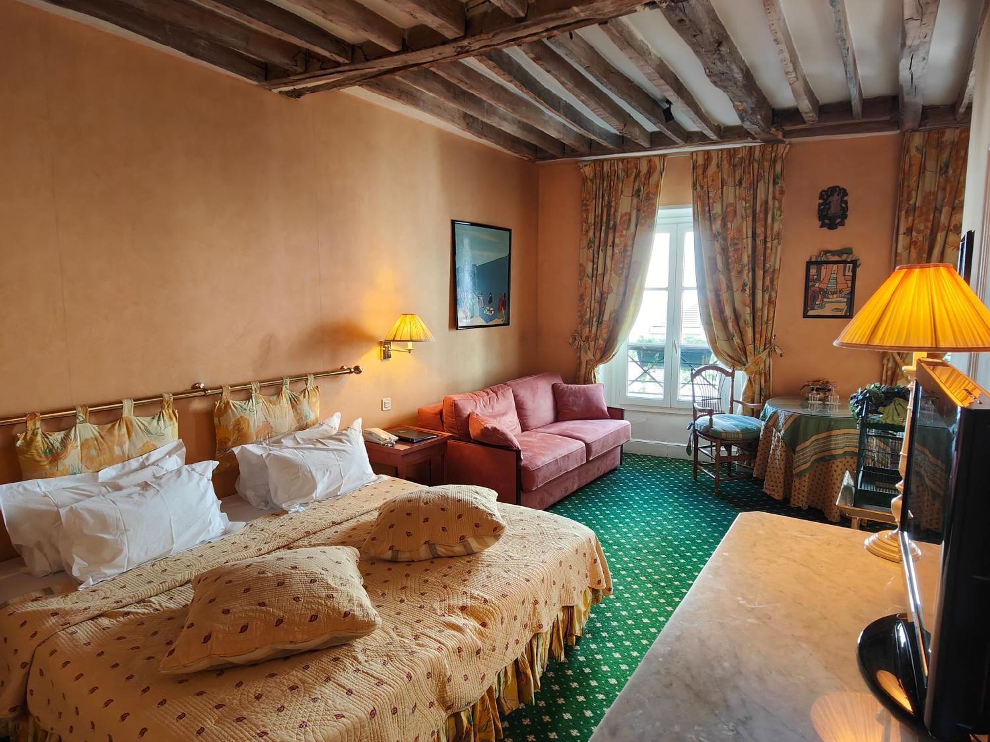 Le Relais Médicis Hotel 4*