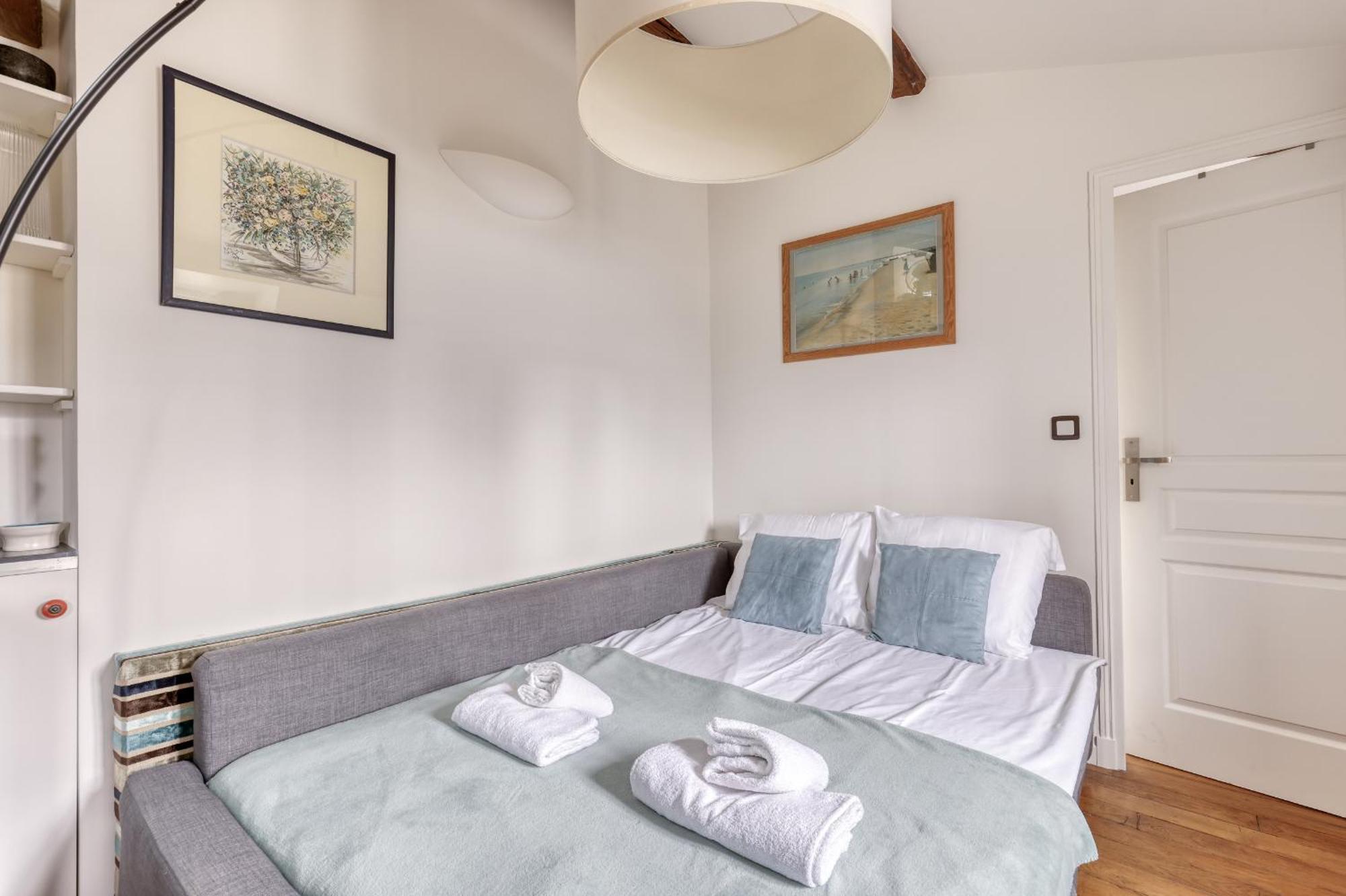 Apartment Homely & Pleasant T2 Flat In The Heart Of *