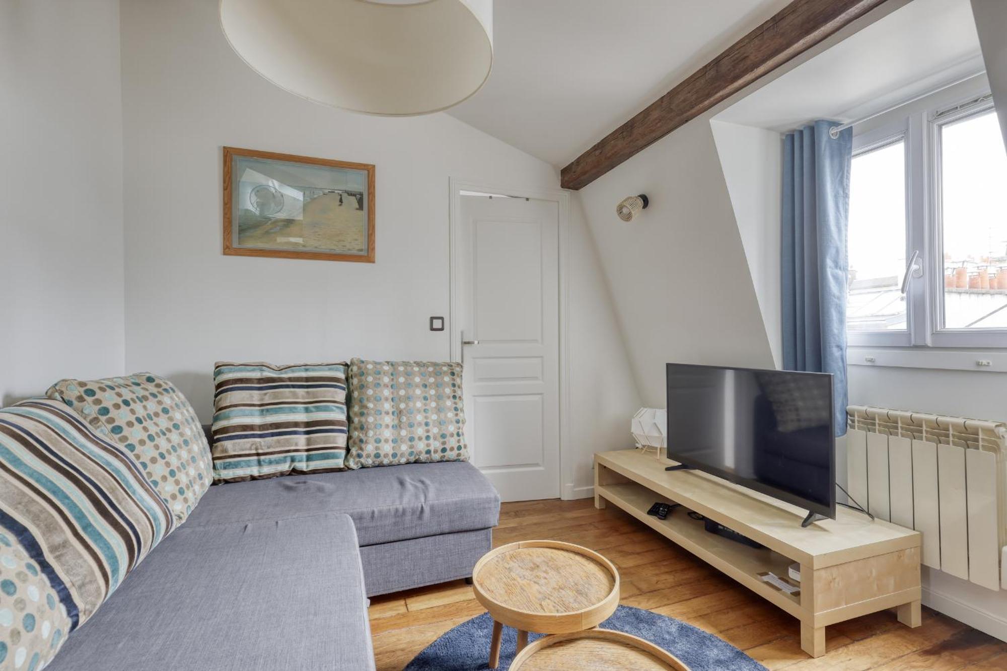 Homely & Pleasant T2 Flat In The Heart Of