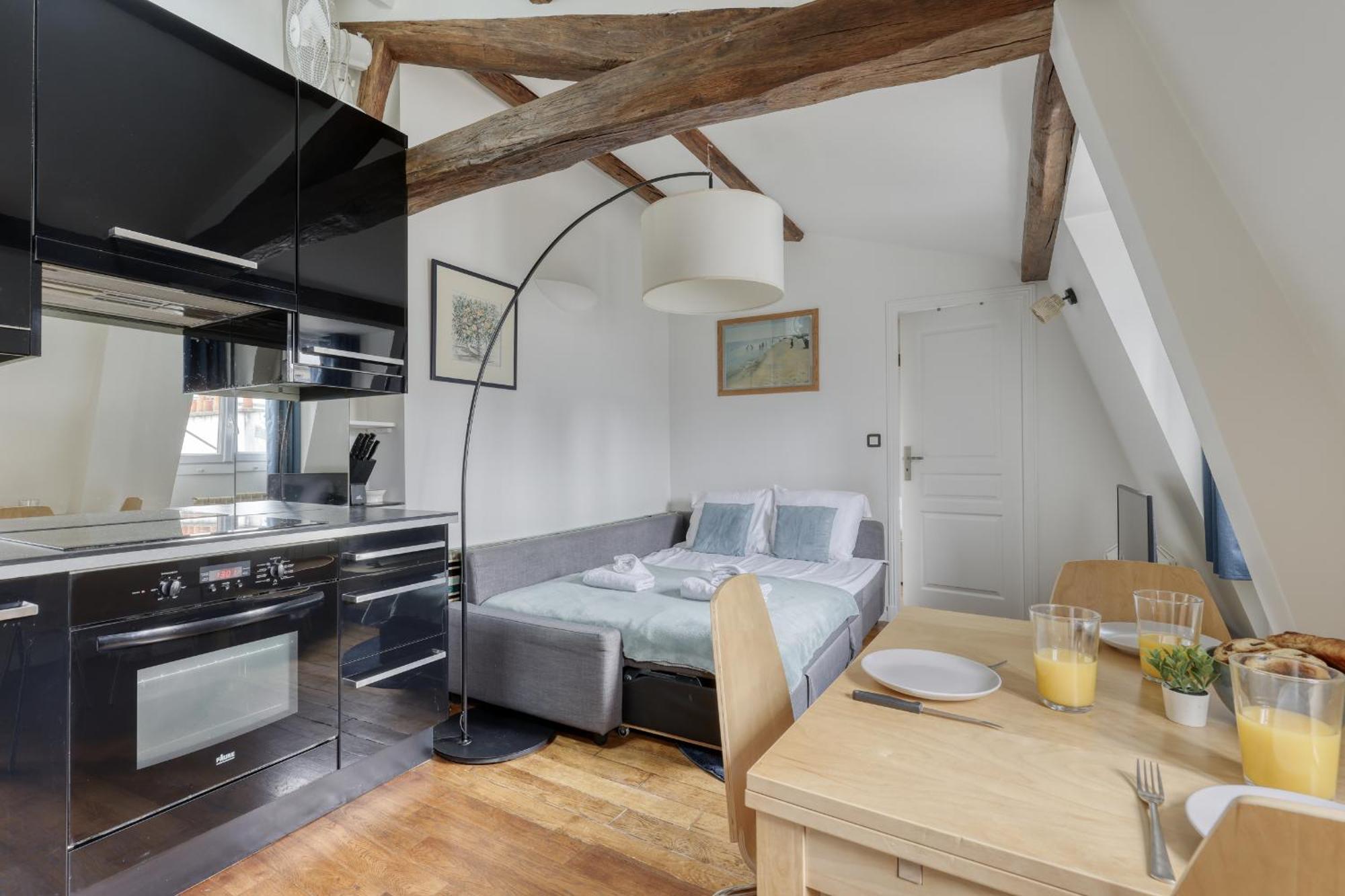 Homely & Pleasant T2 Flat In The Heart Of Apartment