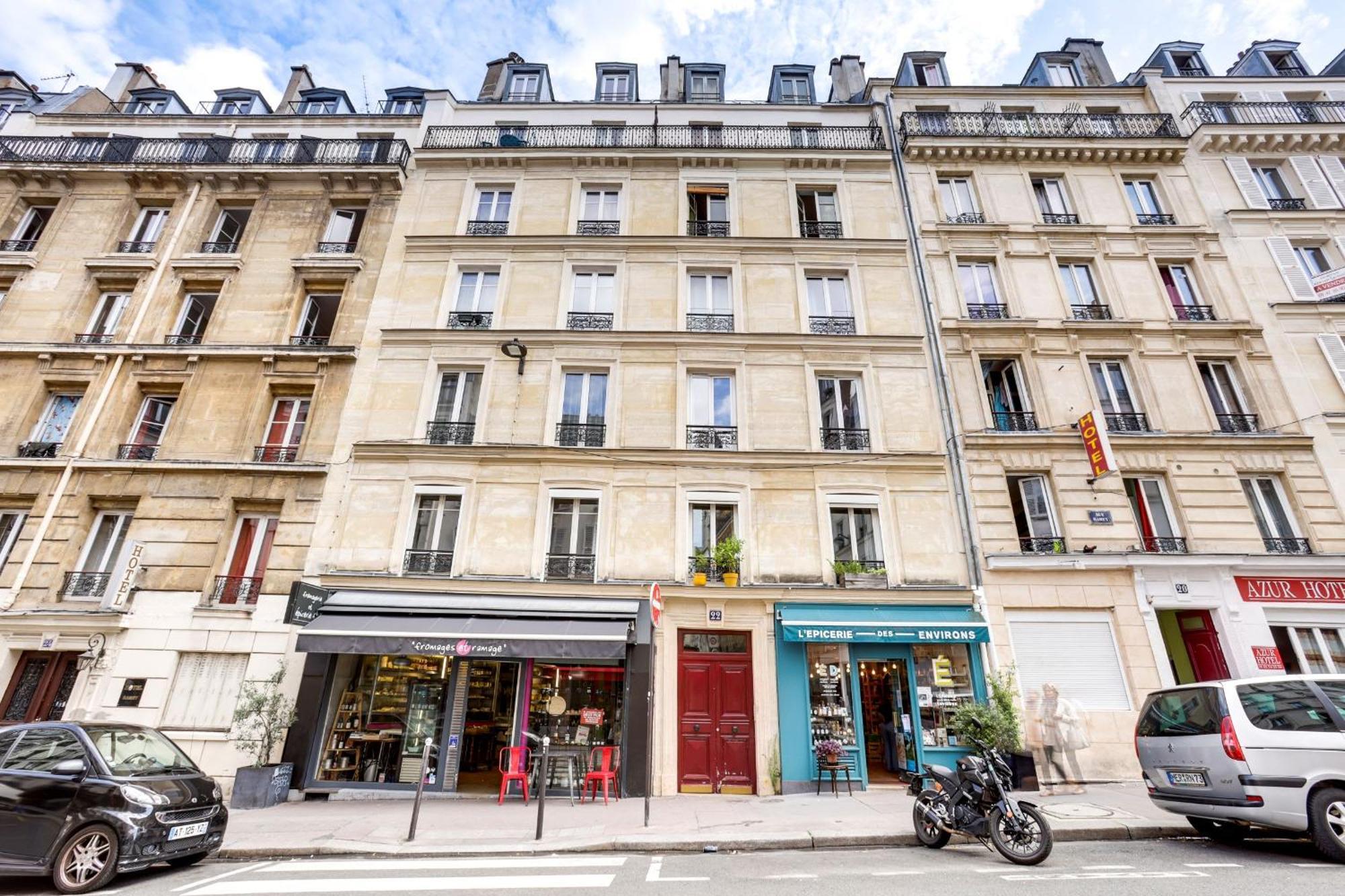 Montmartre & Sacre-coeur - 2br - Cityapartmentstay Parigi