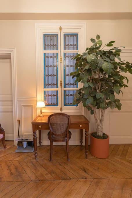 Vue Louvre Et Seine Apartment *