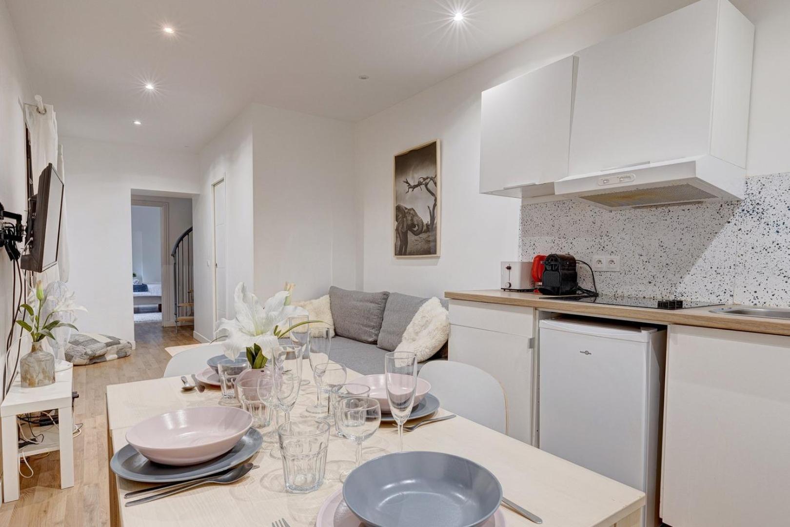251 Foy - Superb In Appartamento