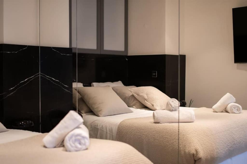 De Luxe Avenue Montaigne Appartamento