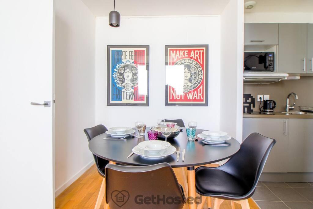 Panoramic View Of - Charming Flat - Gethosted Appartamento Parigi