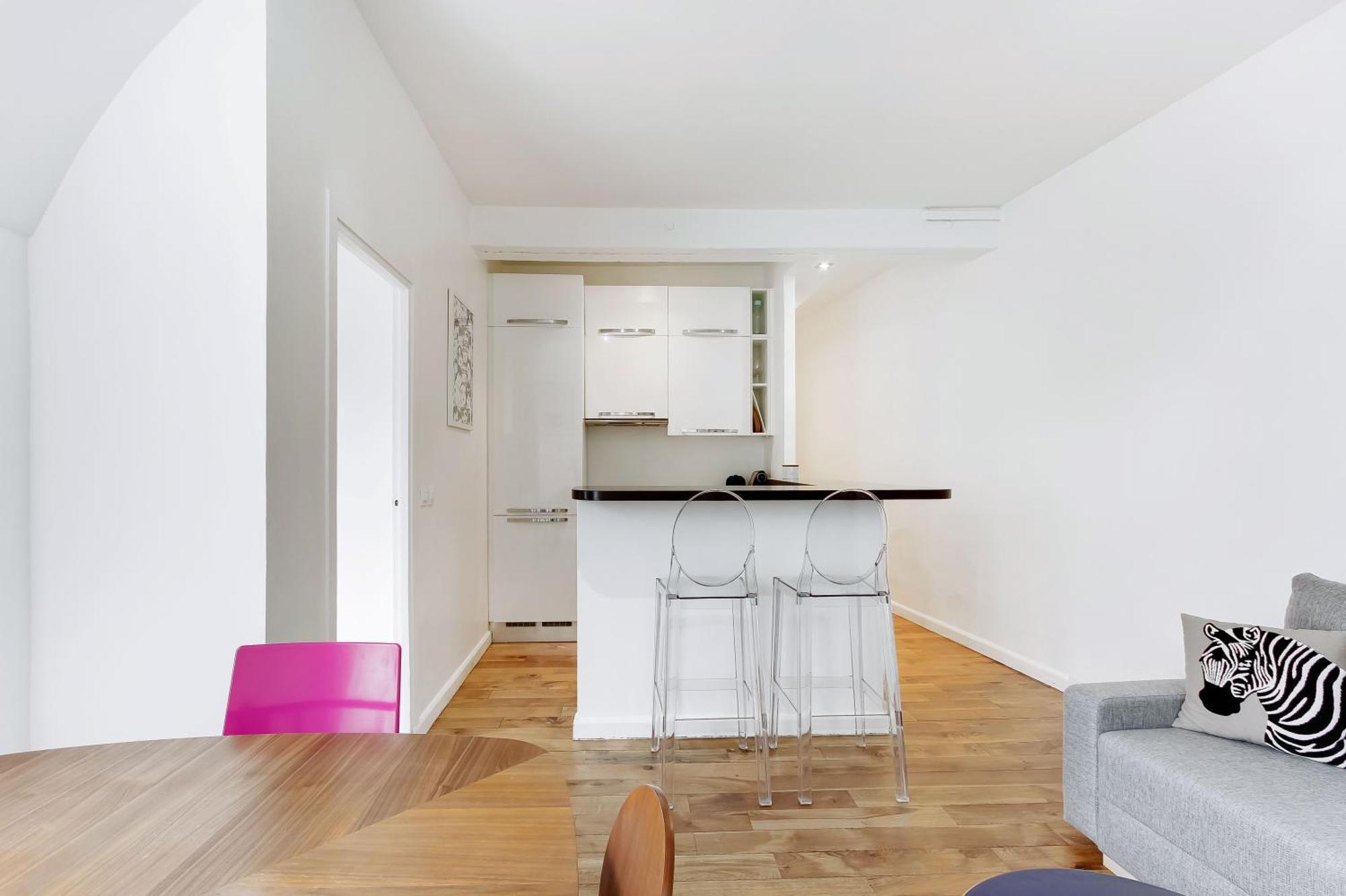 Pick A Flat's In Saint Germain - Rue De Buci Apartment *
