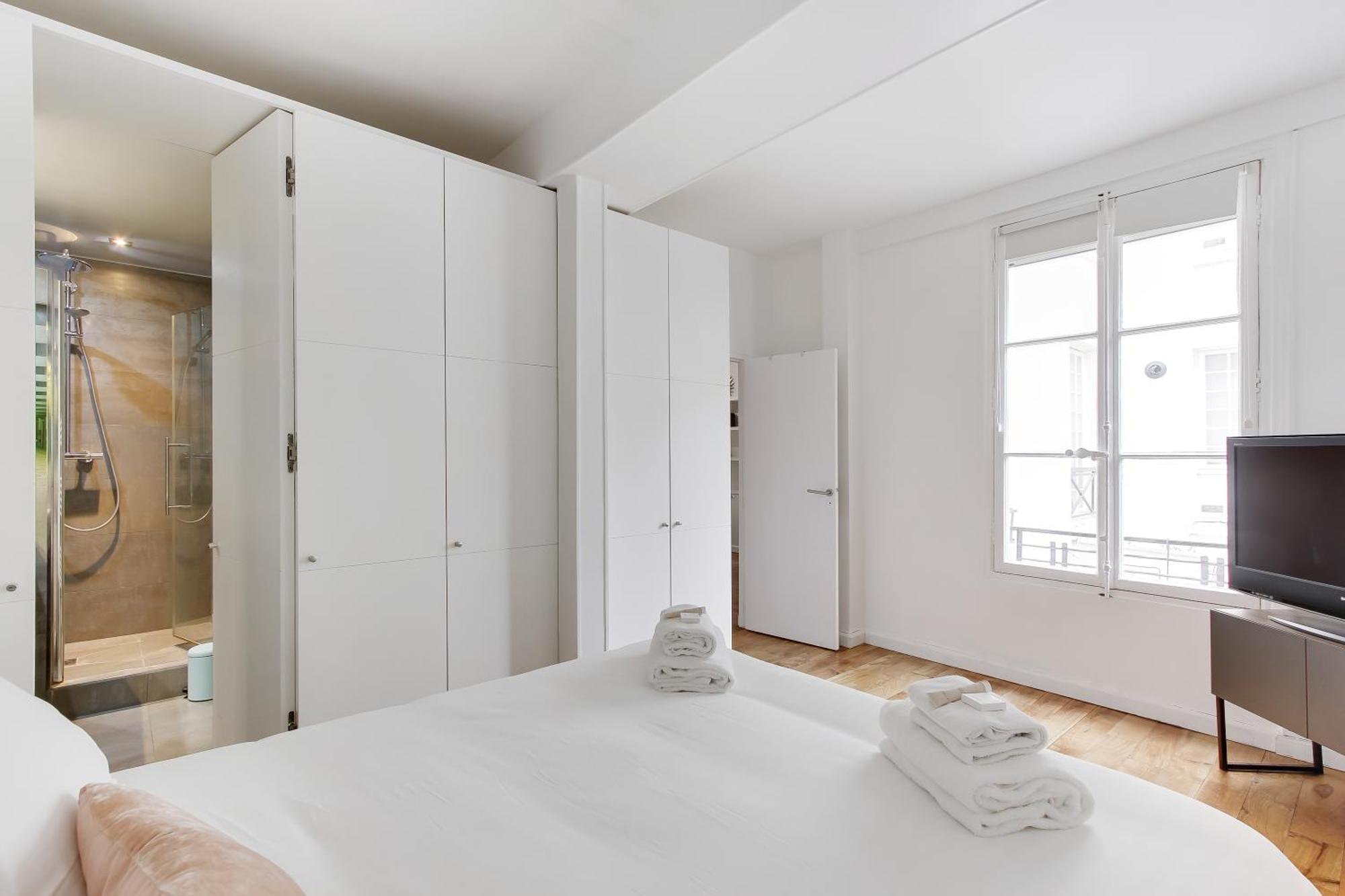Apartment Pick A Flat's In Saint Germain - Rue De Buci Paris
