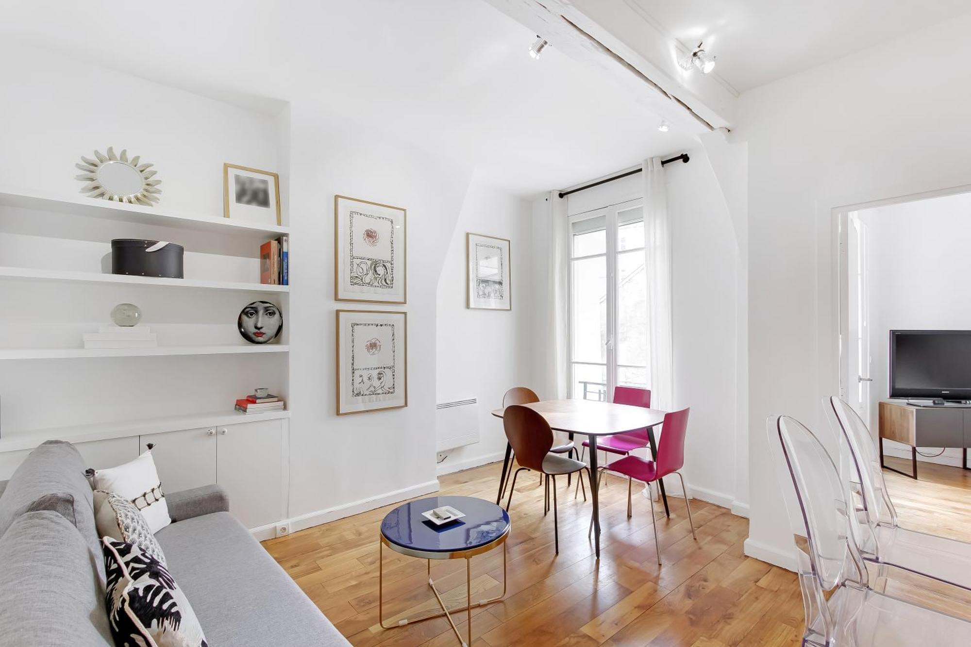 Pick A Flat's In Saint Germain - Rue De Buci * Paris