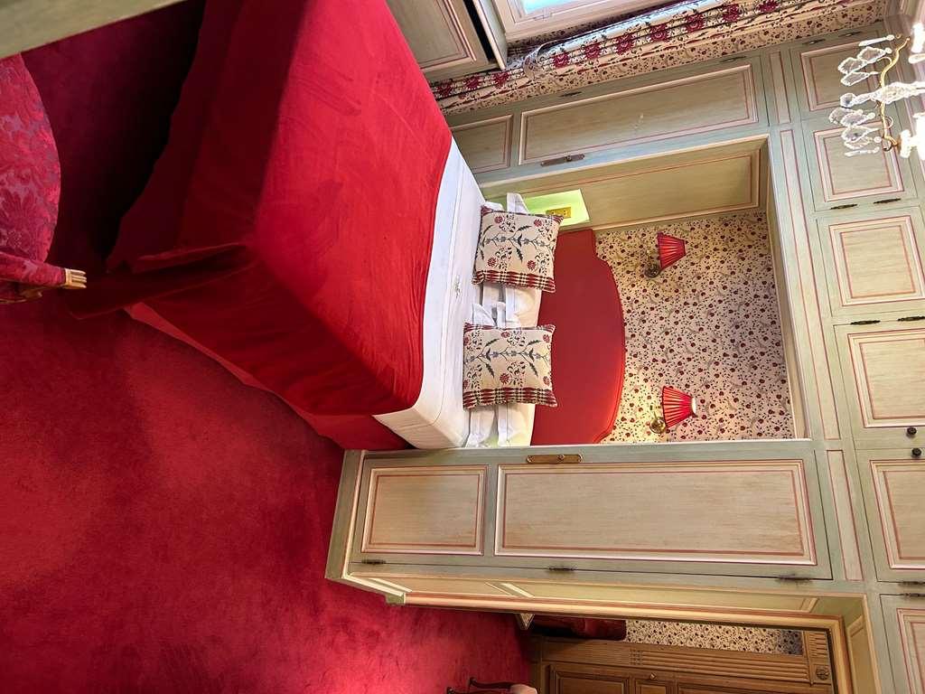 Duc De St-simon Hotel