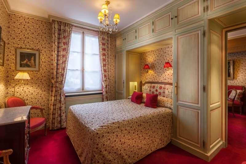 Hotel Duc De St-simon 4*