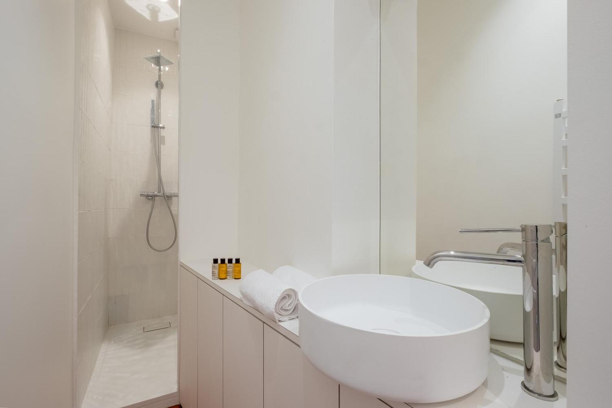 Apartment Veeve - White Beauty