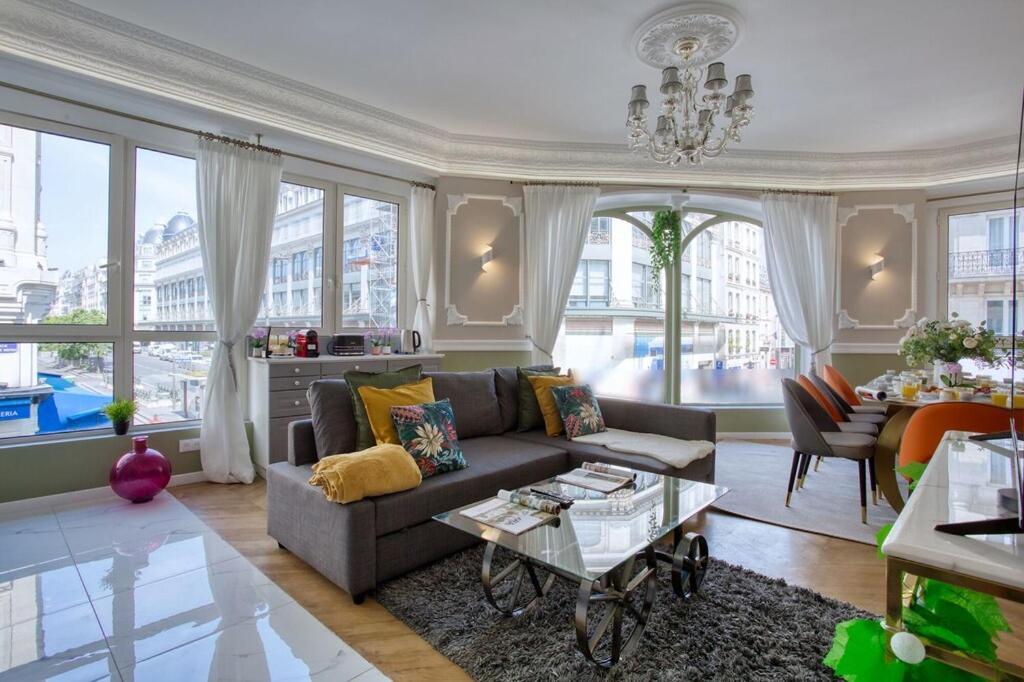 160m² 6ch-haussmannien Climatise & Ascens * Parigi