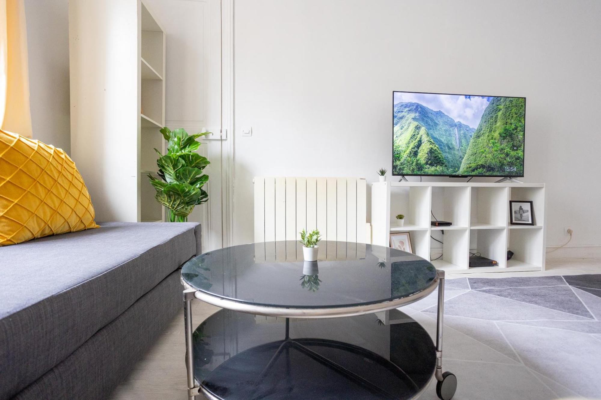 Luxury Parisian Notre Dame Saint Germain Des Pres *