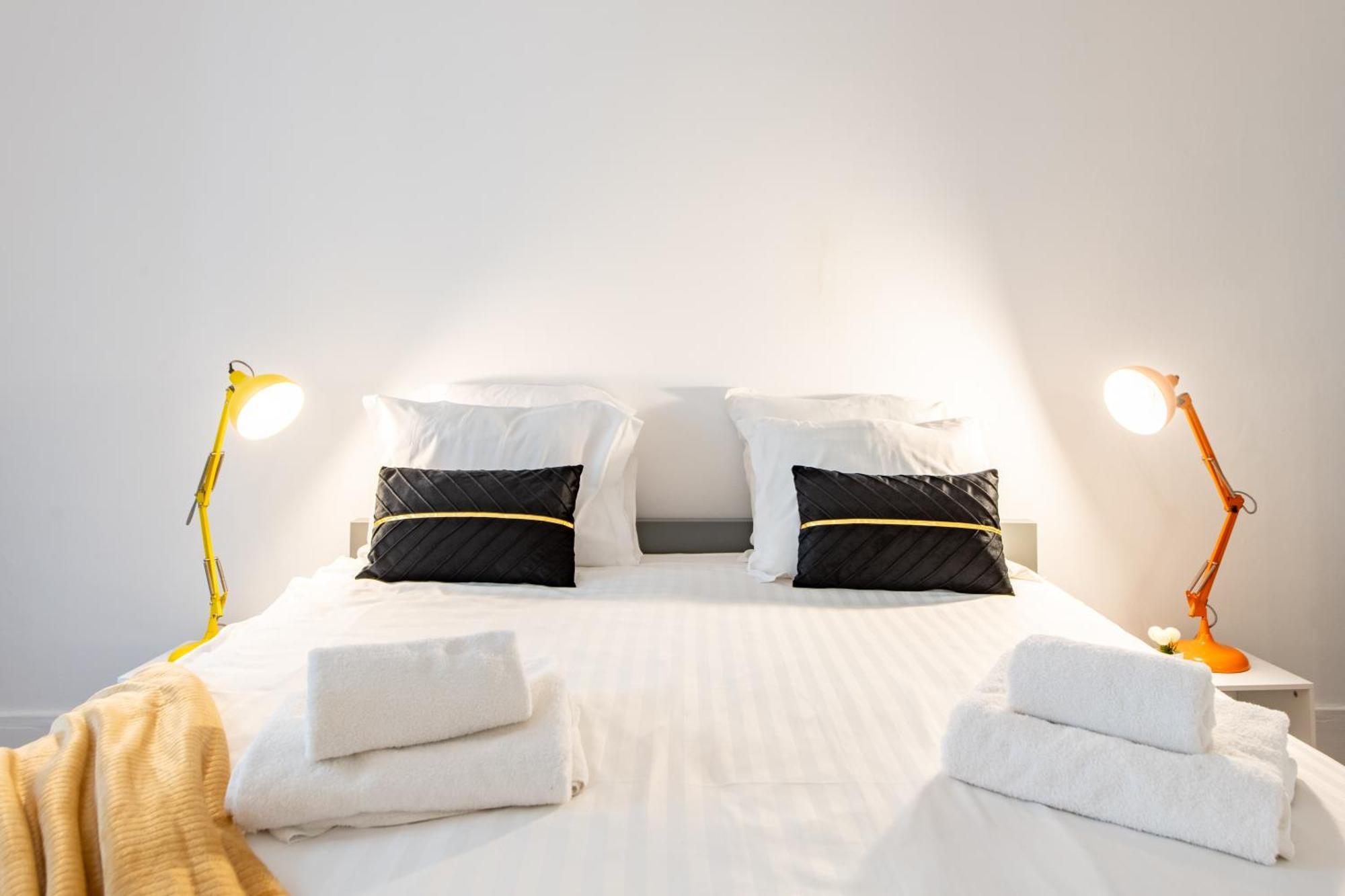 Stylish 2-bedroom Near The Famous Moulin Rouge Paris