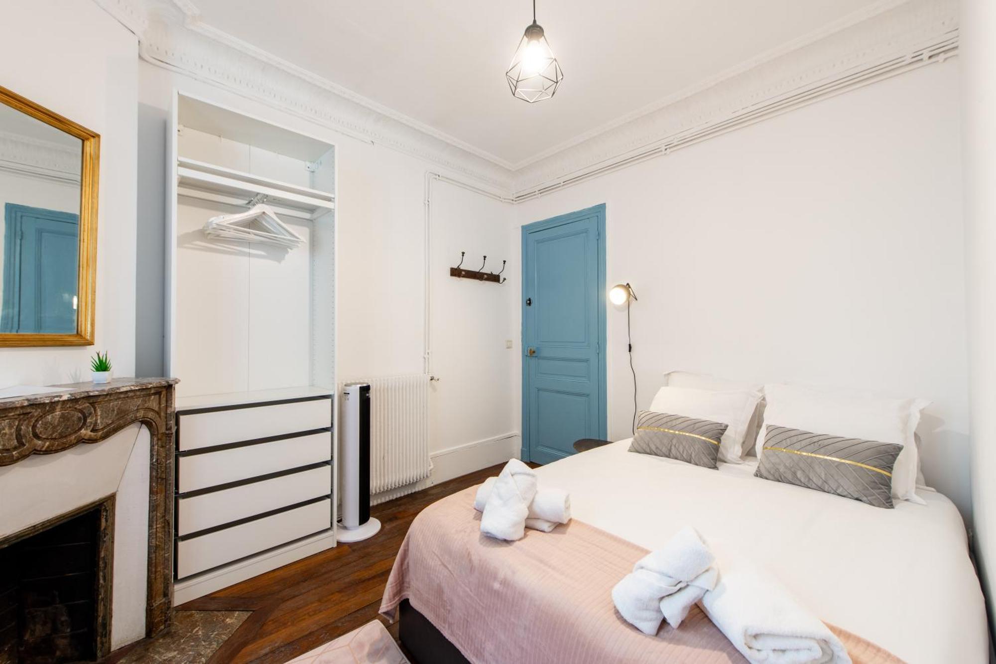 Stylish 2-bedroom Near The Famous Moulin Rouge * Paris