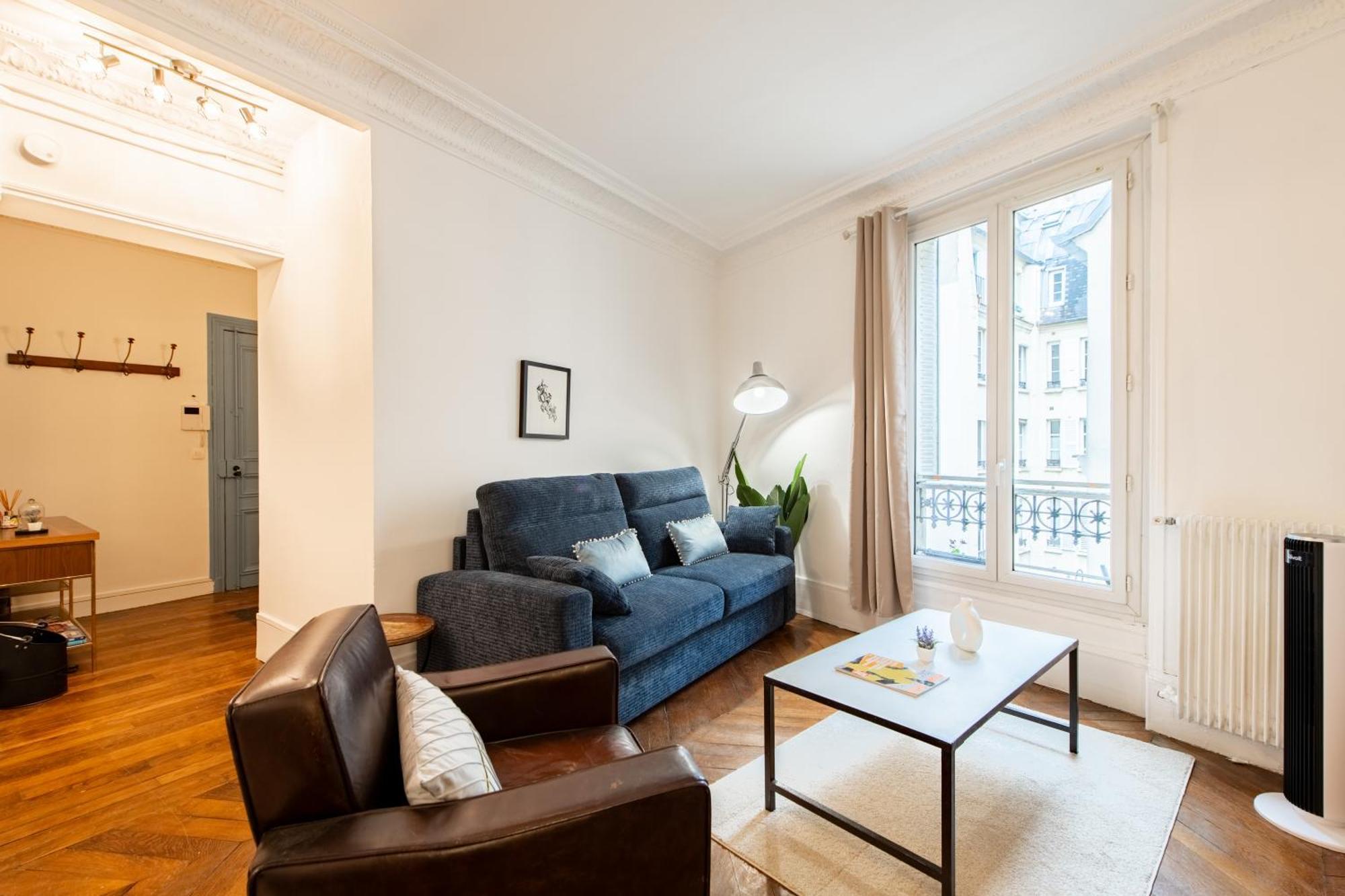 Stylish 2-bedroom Near The Famous Moulin Rouge Apartment Paris