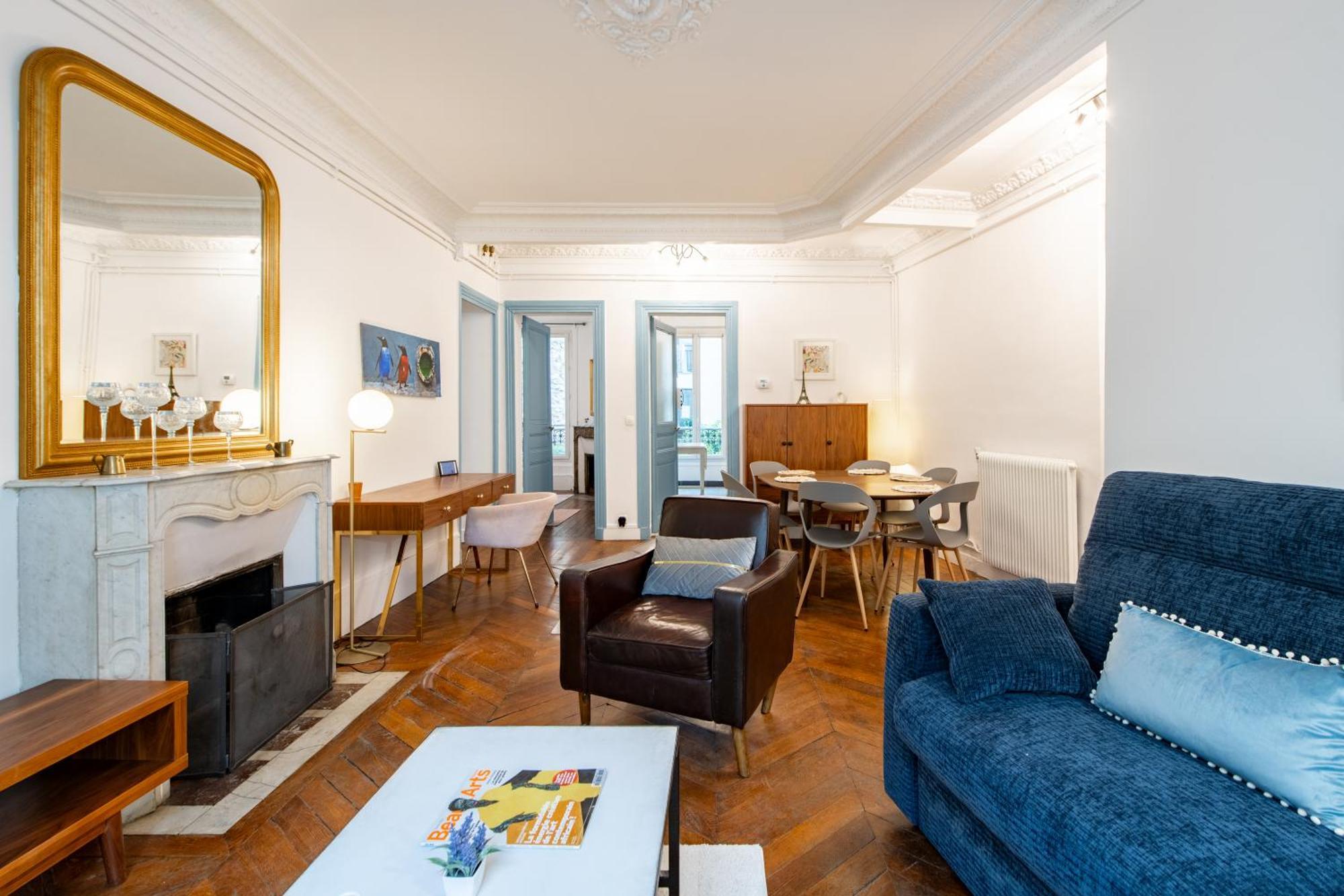 Stylish 2-bedroom Near The Famous Moulin Rouge Paris