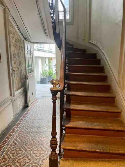 Superbe Montmartre, Rue Des Abbesses Appartamento Parigi