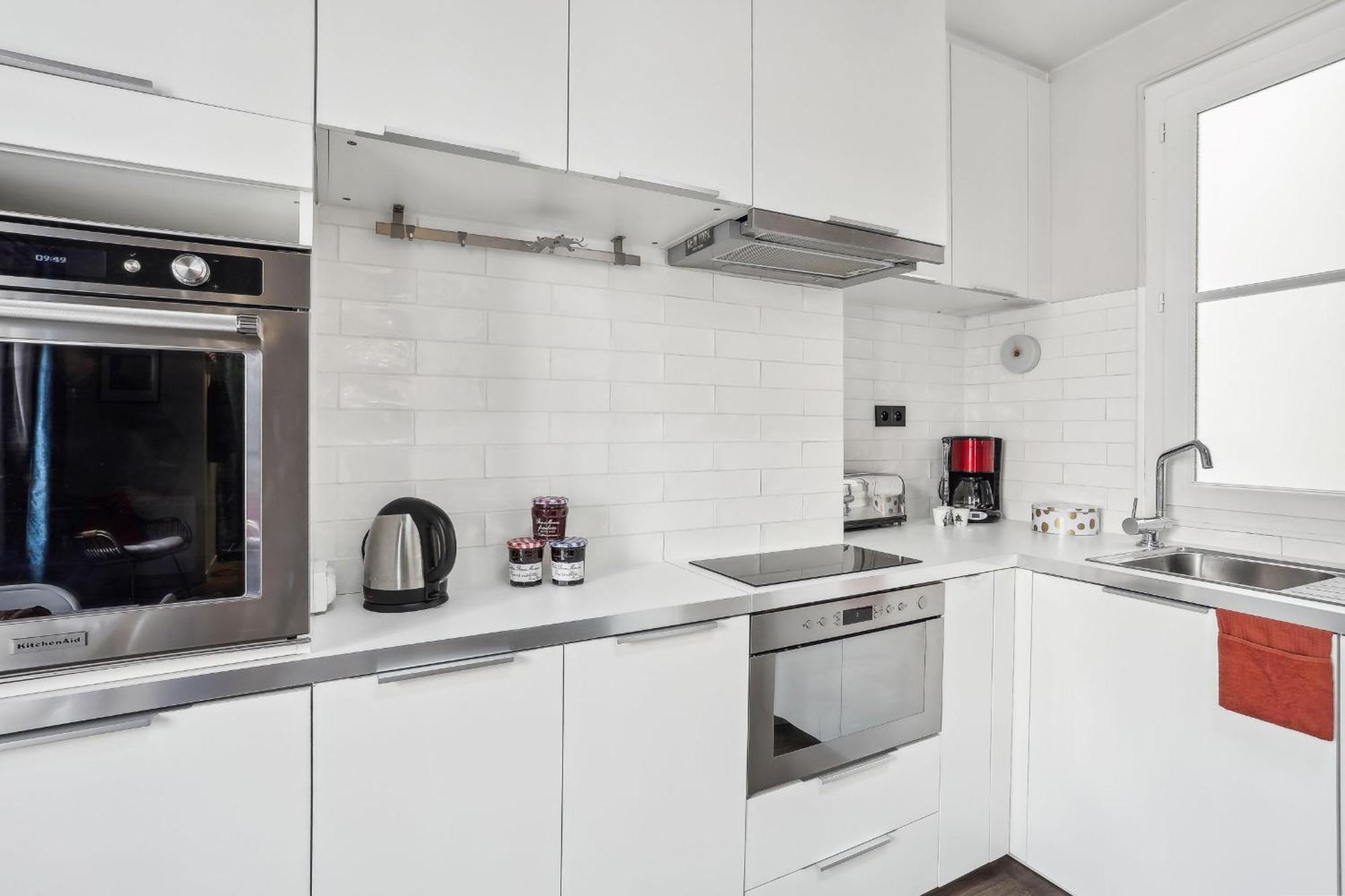Eiffel Tower & Champ De Mars - 1br - Cityapartmentstay