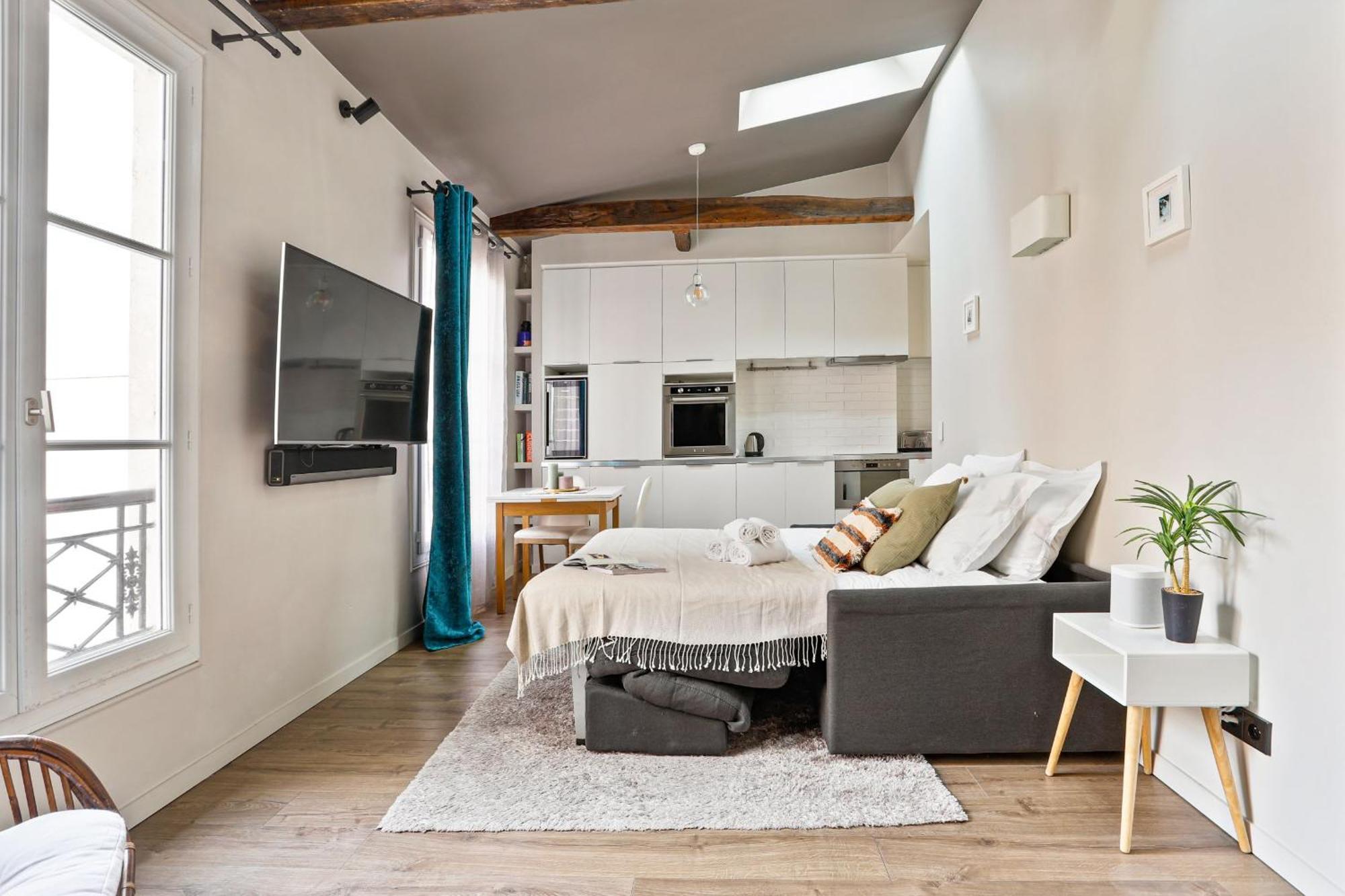 Eiffel Tower & Champ De Mars - 1br - Cityapartmentstay Appartamento Parigi