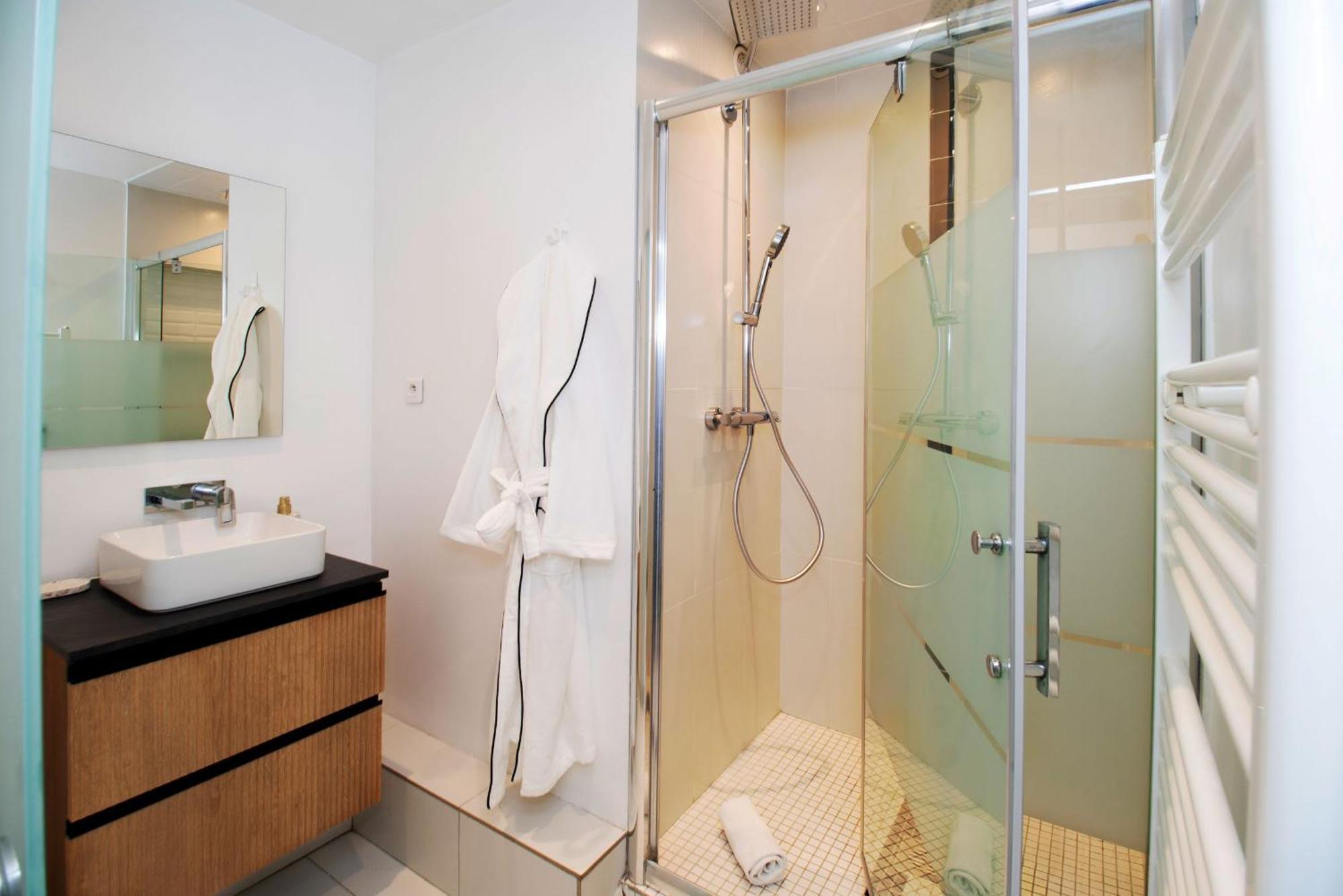 Montmartre & Parc Monceau - 1br - Cityapartmentstay Appartamento Parigi