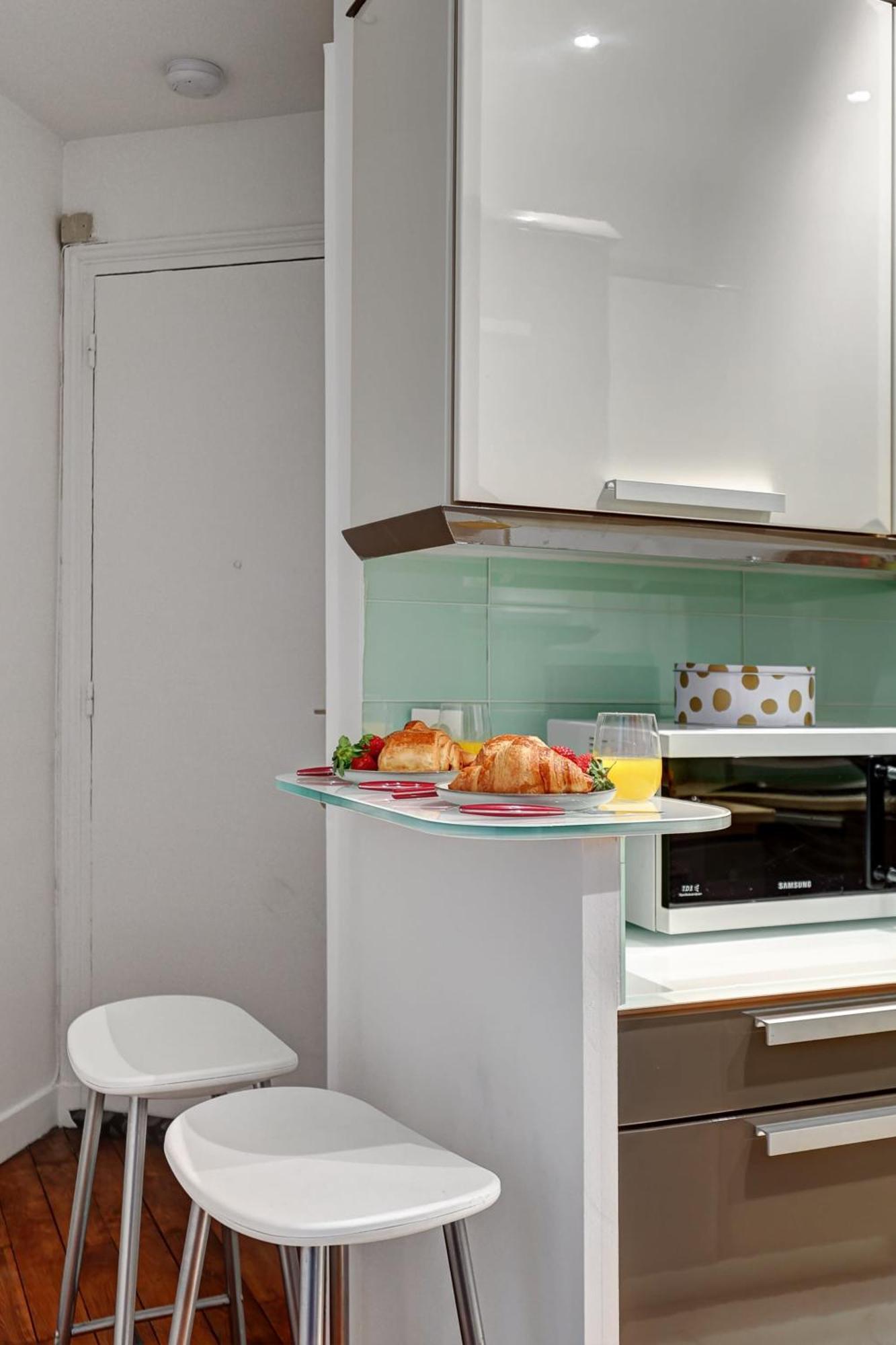 Historic Montparnasse & Jardin Atlantique - Cityapartmentstay Appartamento Parigi