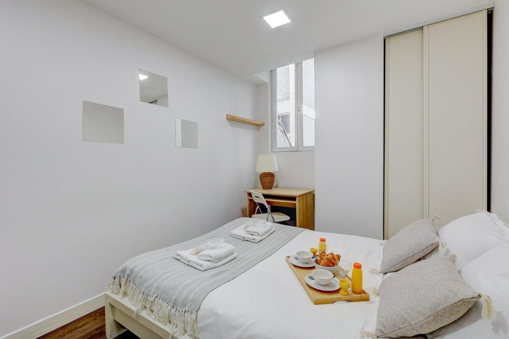 373 Suzanne - Superbe A Apartment *