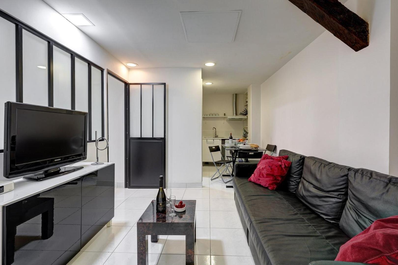 373 Suzanne - Superbe A Apartment Paris