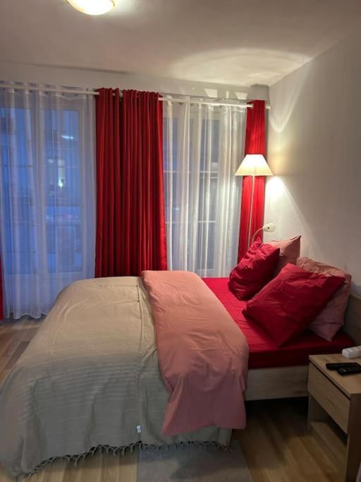 10 Eme Appartamento Parigi