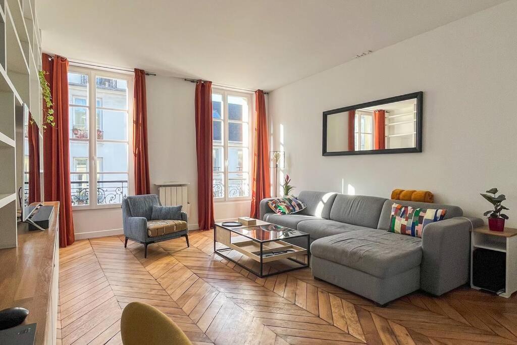Apartment Luxurious In Marais