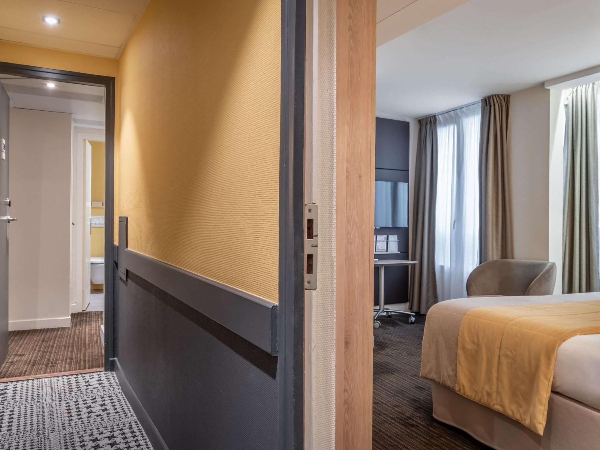 Hotel Mercure Pigalle Sacre Coeur Parigi