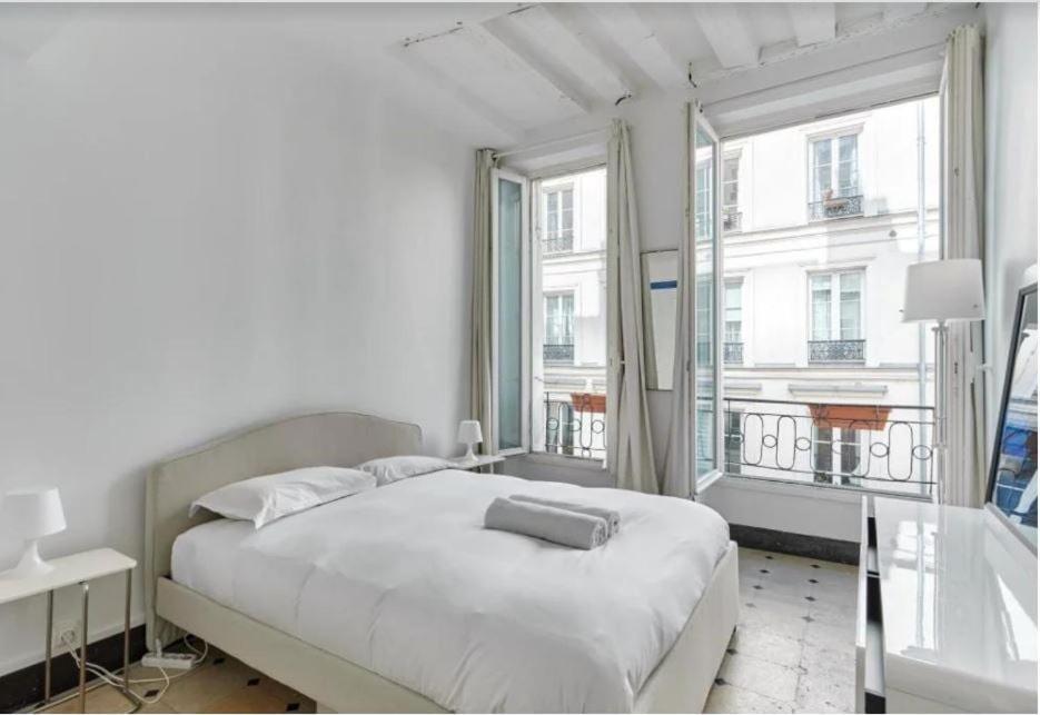 Les Secrets De La Rue Dauphine * Parigi