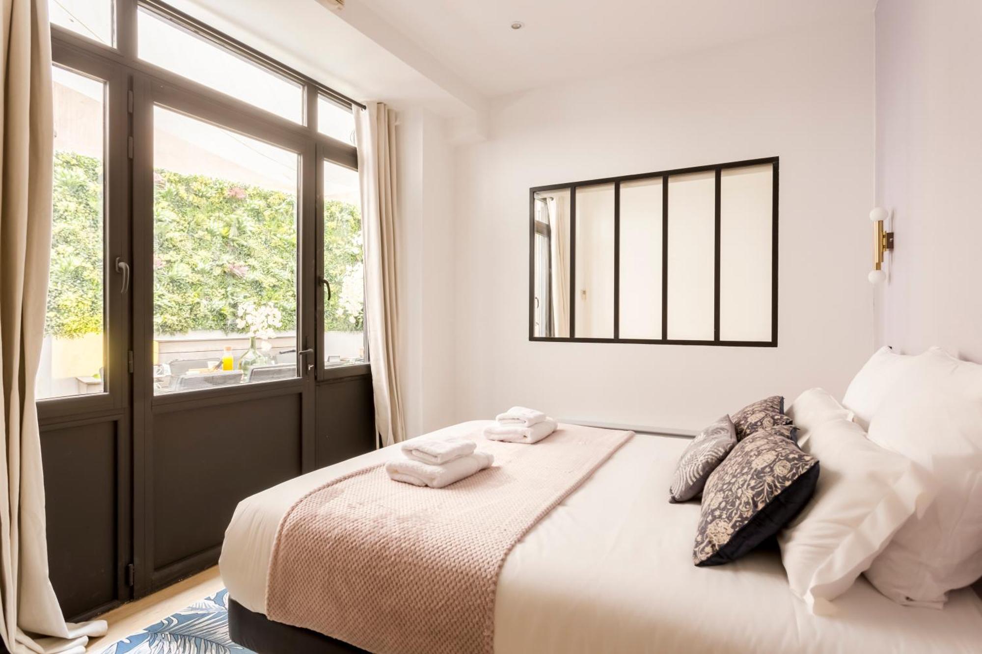Apartment 10p 160m2 With Terace Paris