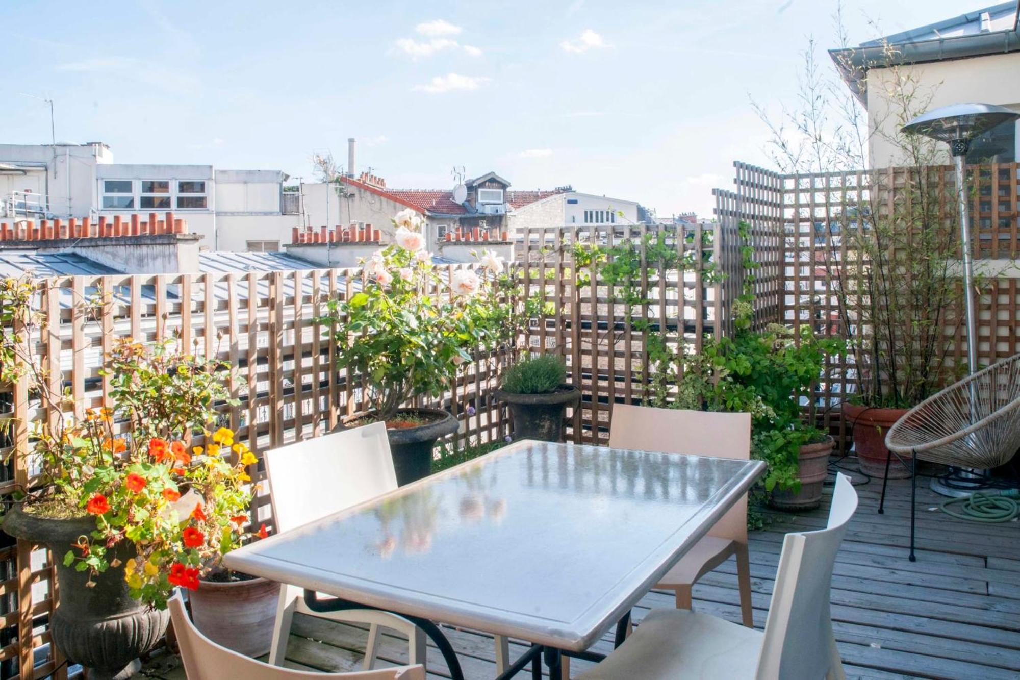 Beautiful Love Nest Near The Seine