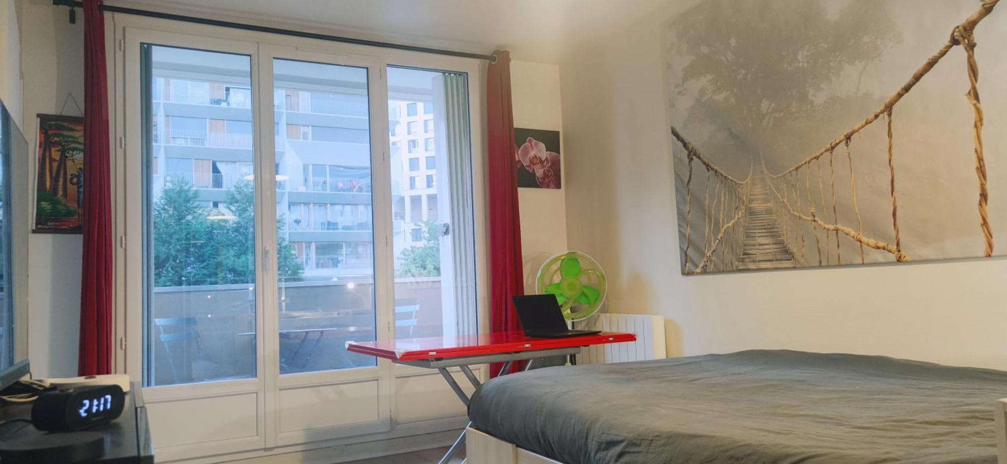 Appartamento Sur Le Metro 12 Pour Montmartre