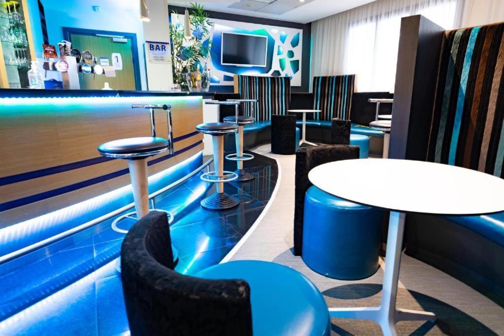 Eiffel Citea Access Dayroom Espace Sans Nuitee Et Partagee Chatillon Nuitee -- Repos Journee Ou Espace Travail 8-19h Proche Tour Eiffel Ou Usage Bureau A L'heure En Journee -- Nuitee Chatillon Avenue Alloggio in famiglia *