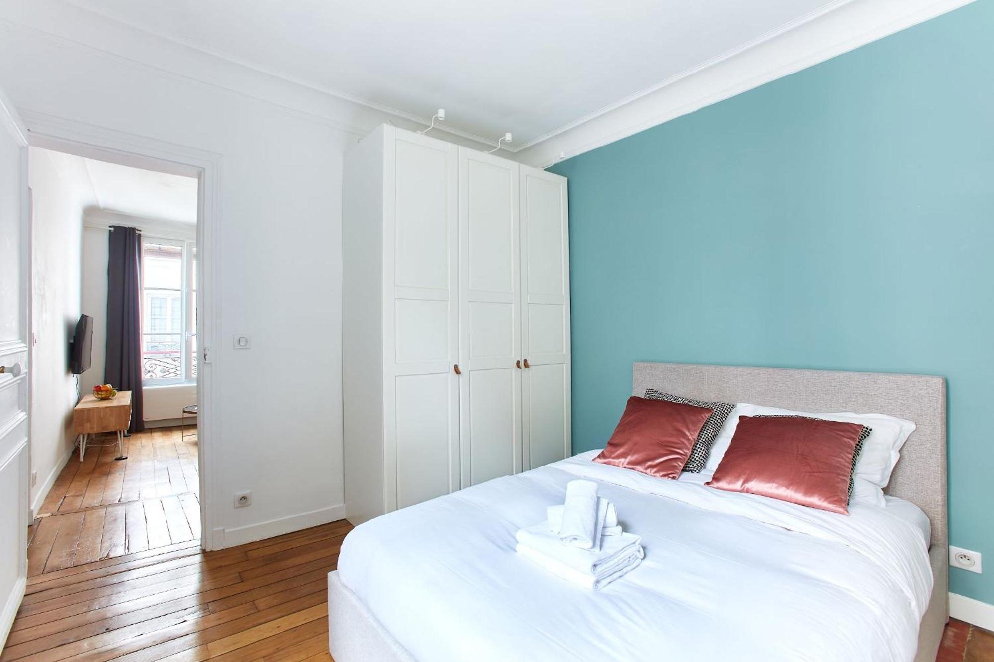 Apartment Montmartre & Rue Durantin - 1br - Cityapartmentstay Paris