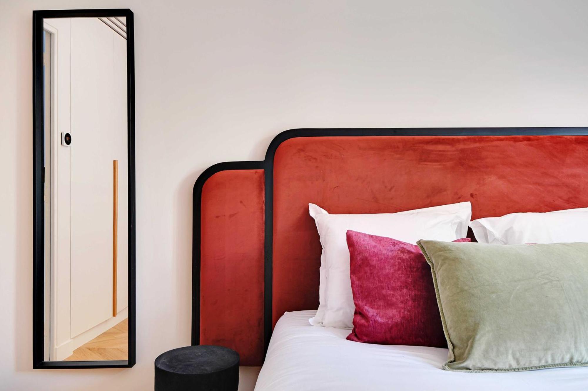 Apartment Parisian With Air Conditioning Eiffel Tower