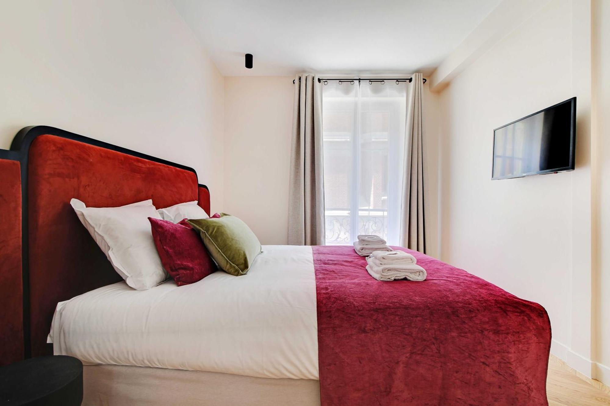 Apartment Parisian With Air Conditioning Eiffel Tower