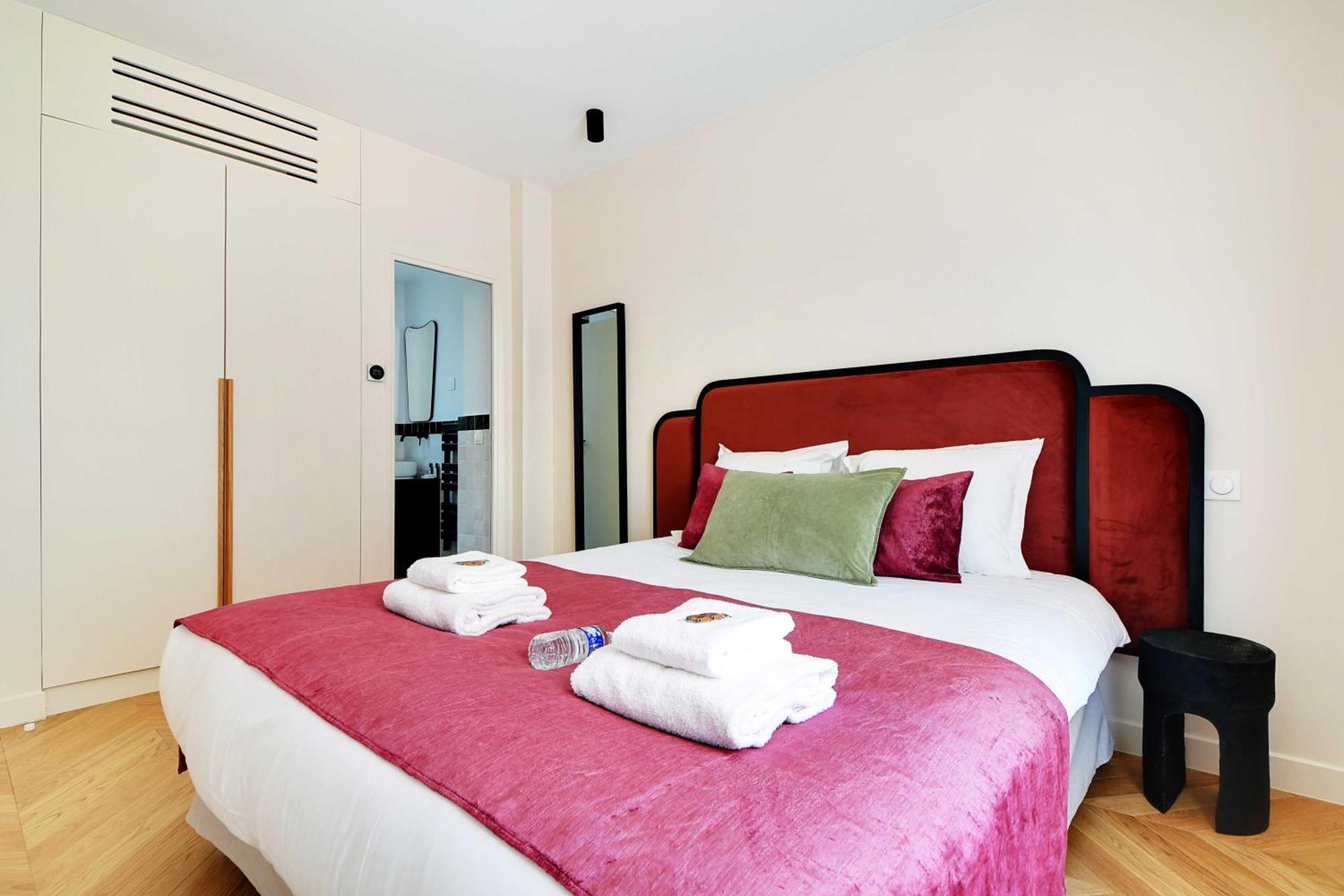 Apartment Parisian With Air Conditioning Eiffel Tower Paris
