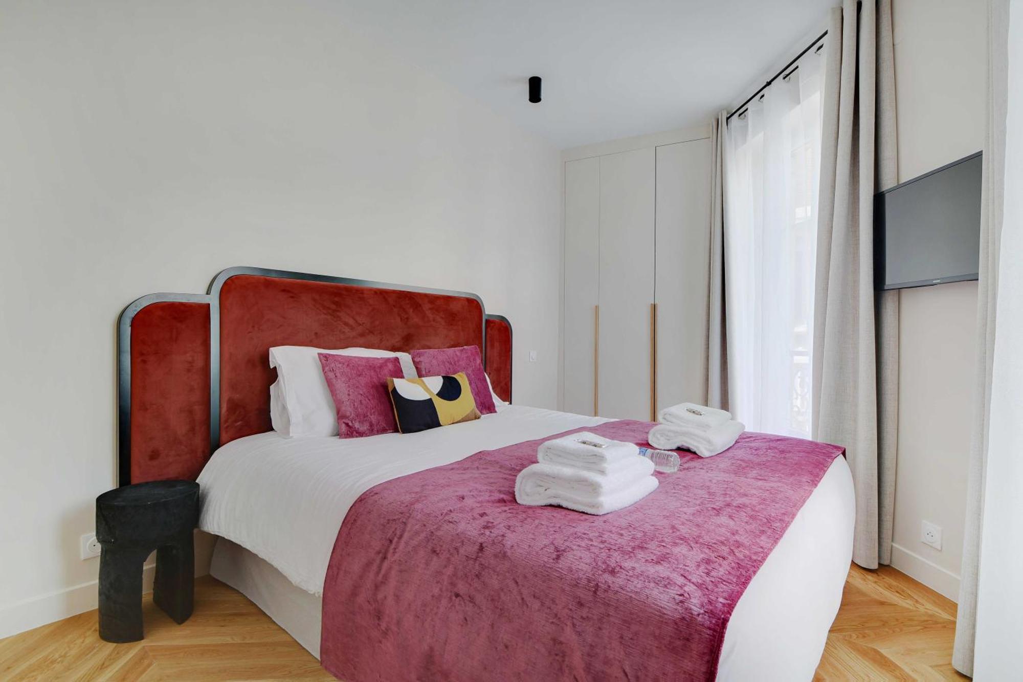 Apartment Parisian With Air Conditioning Eiffel Tower