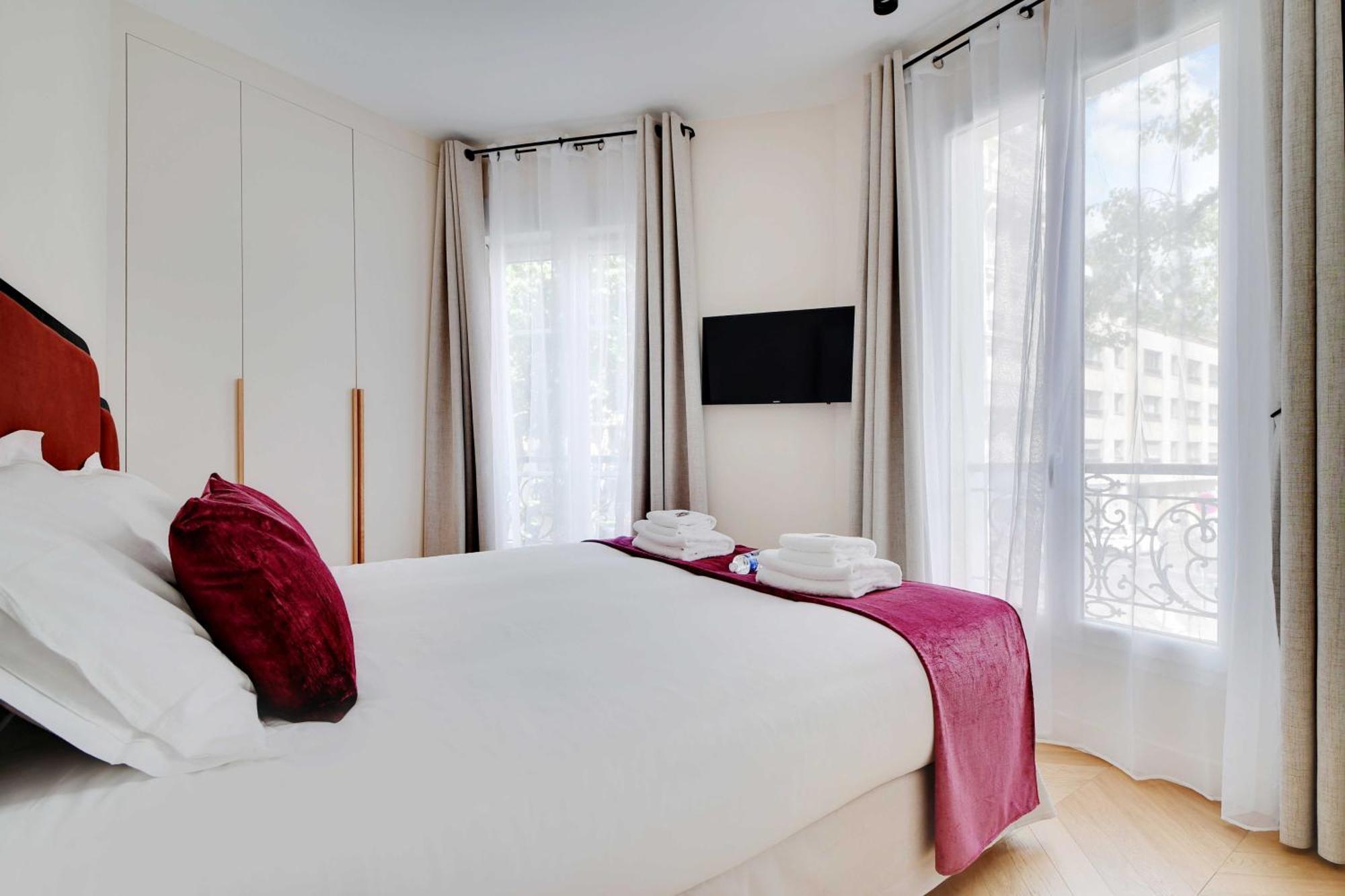 Apartment Parisian With Air Conditioning Eiffel Tower Paris