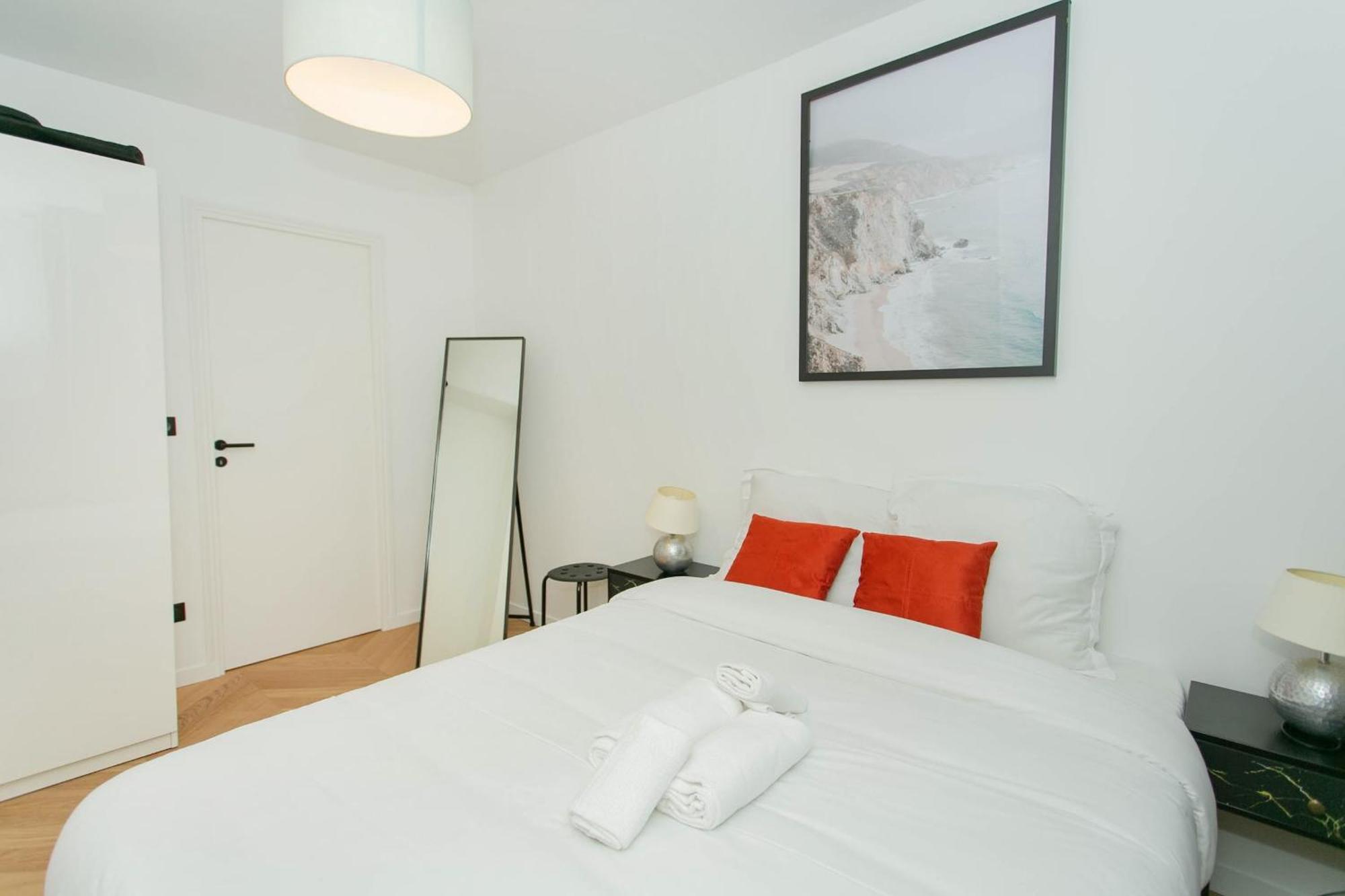 Haussmann - 2br Near Champs-elysees - Cityapartmentstay * Parigi
