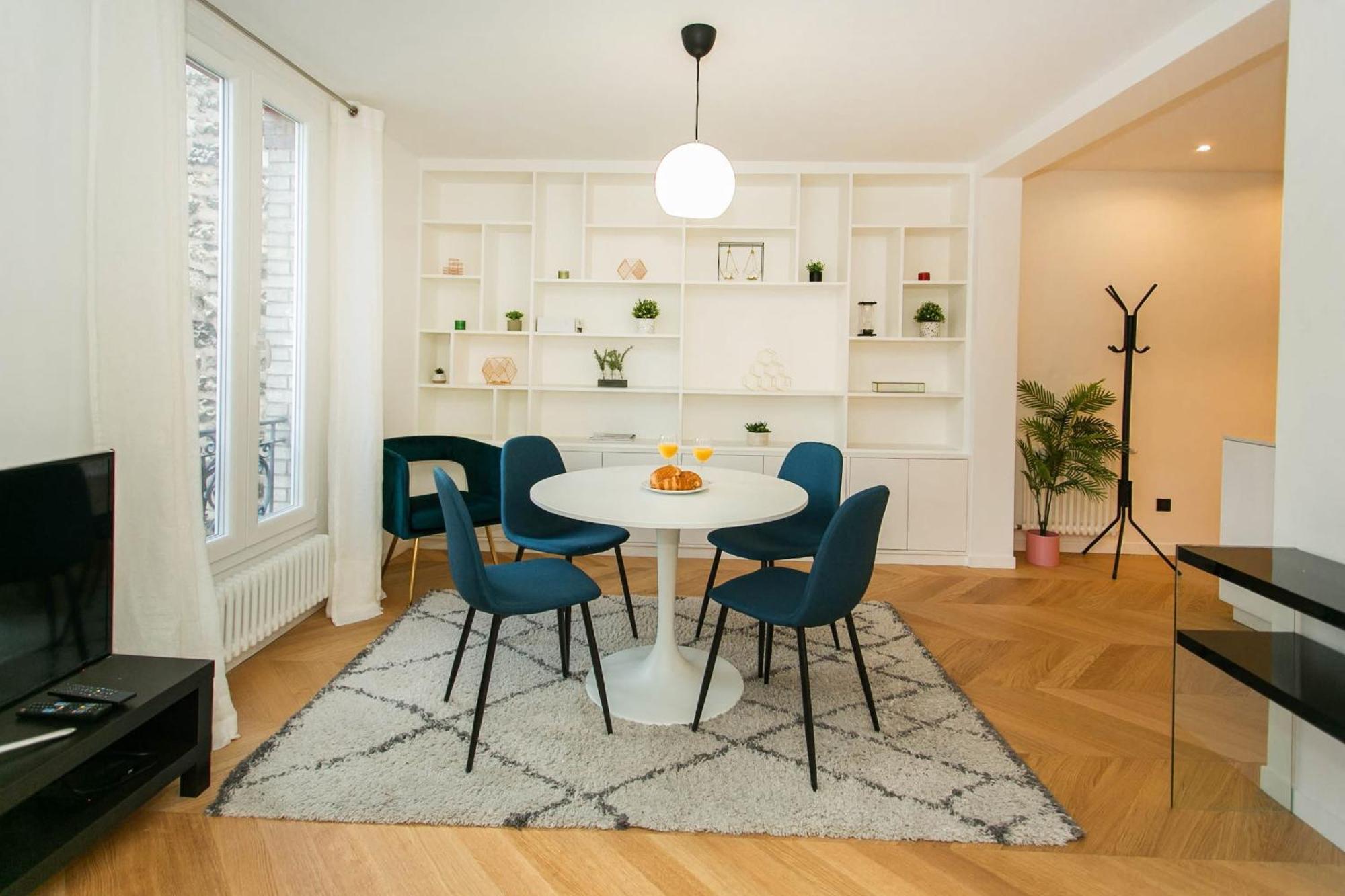 Appartamento Haussmann - 2br Near Champs-elysees - Cityapartmentstay Parigi
