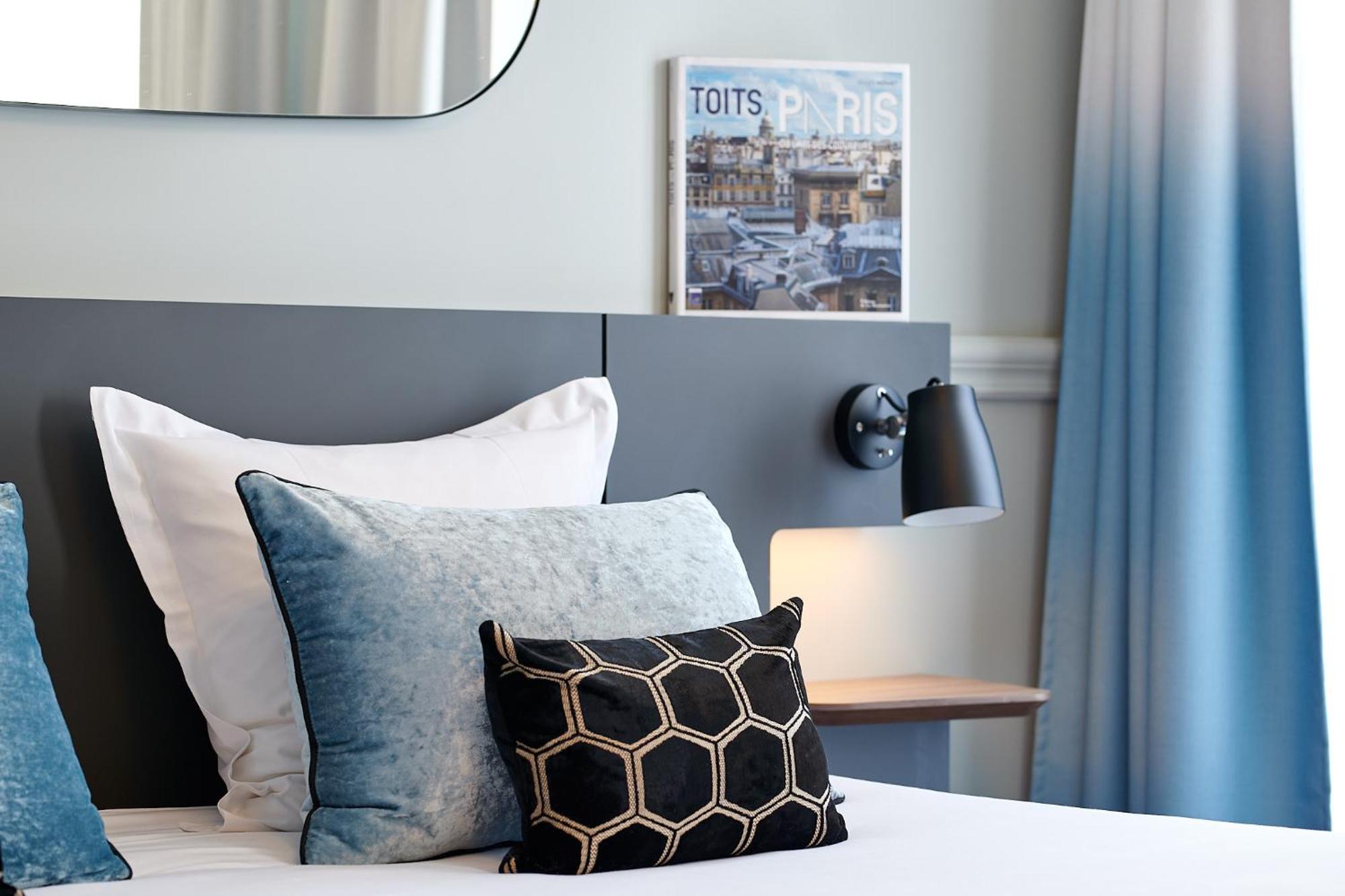 Bleues Provinces Opera Hotel Paris