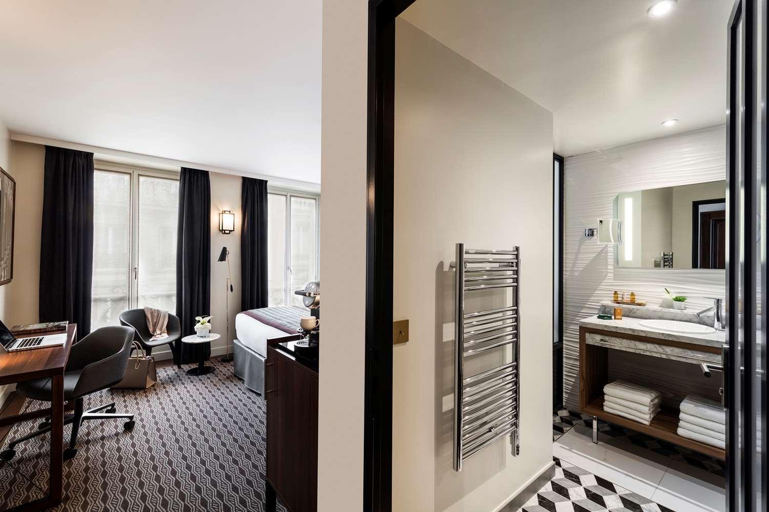 Western Premier Kapital Opéra 4* Parigi