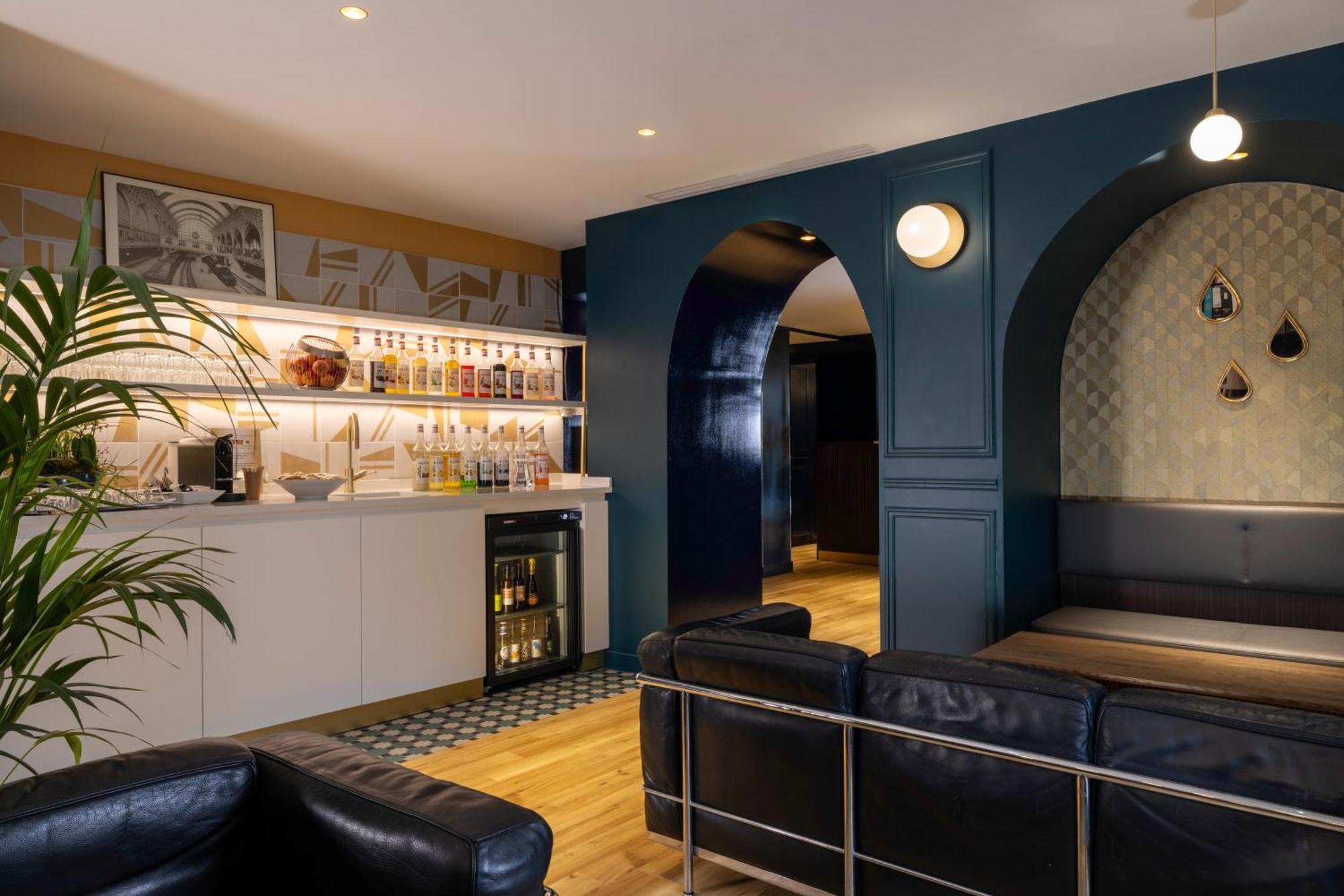 Western Bretagne Montparnasse Hotel 4*