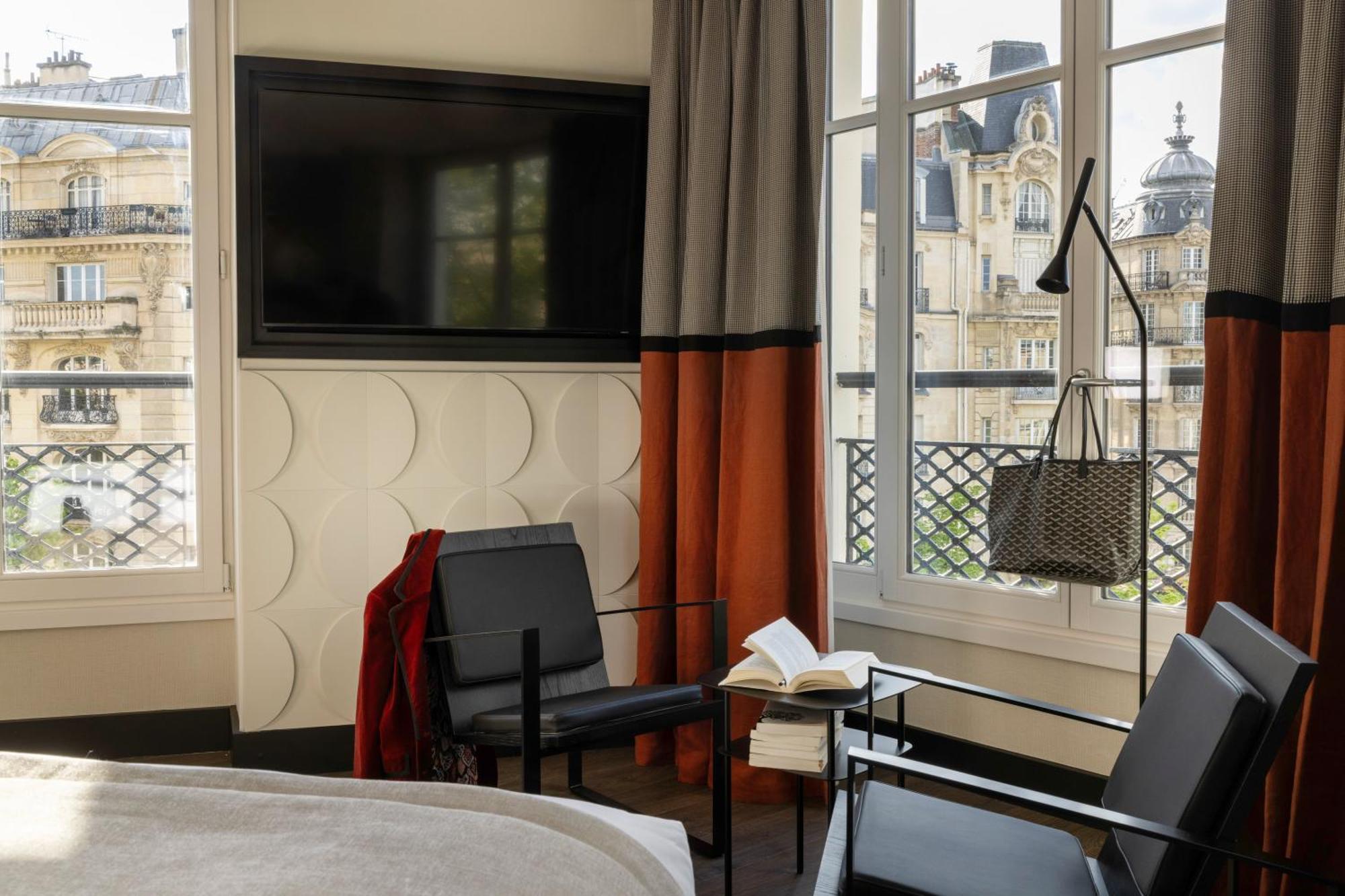 Hotel Raspail Montparnasse Parigi