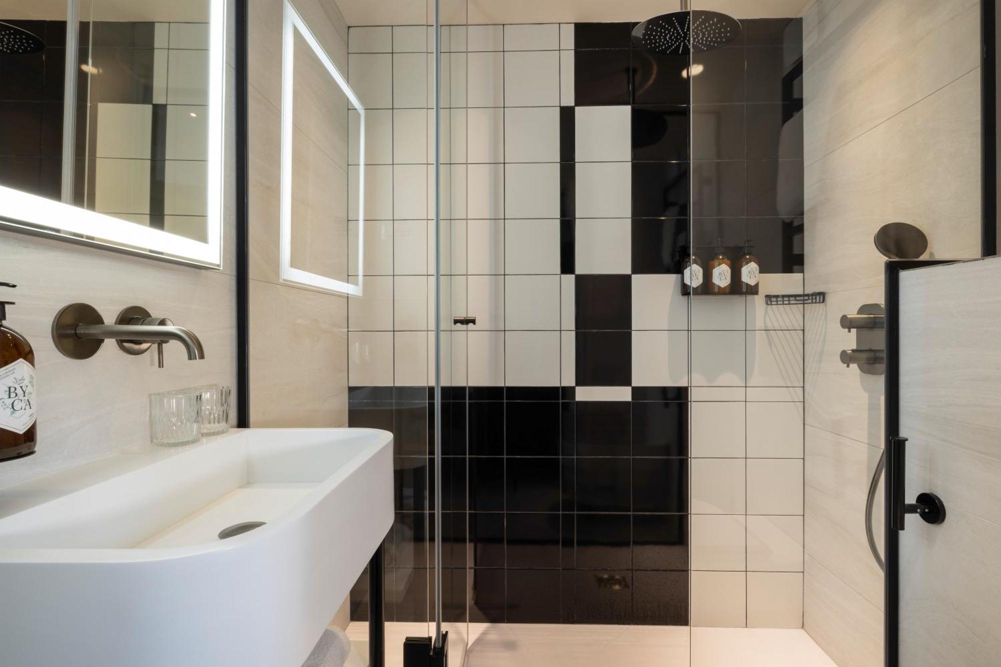 Raspail Montparnasse Hotel Parigi